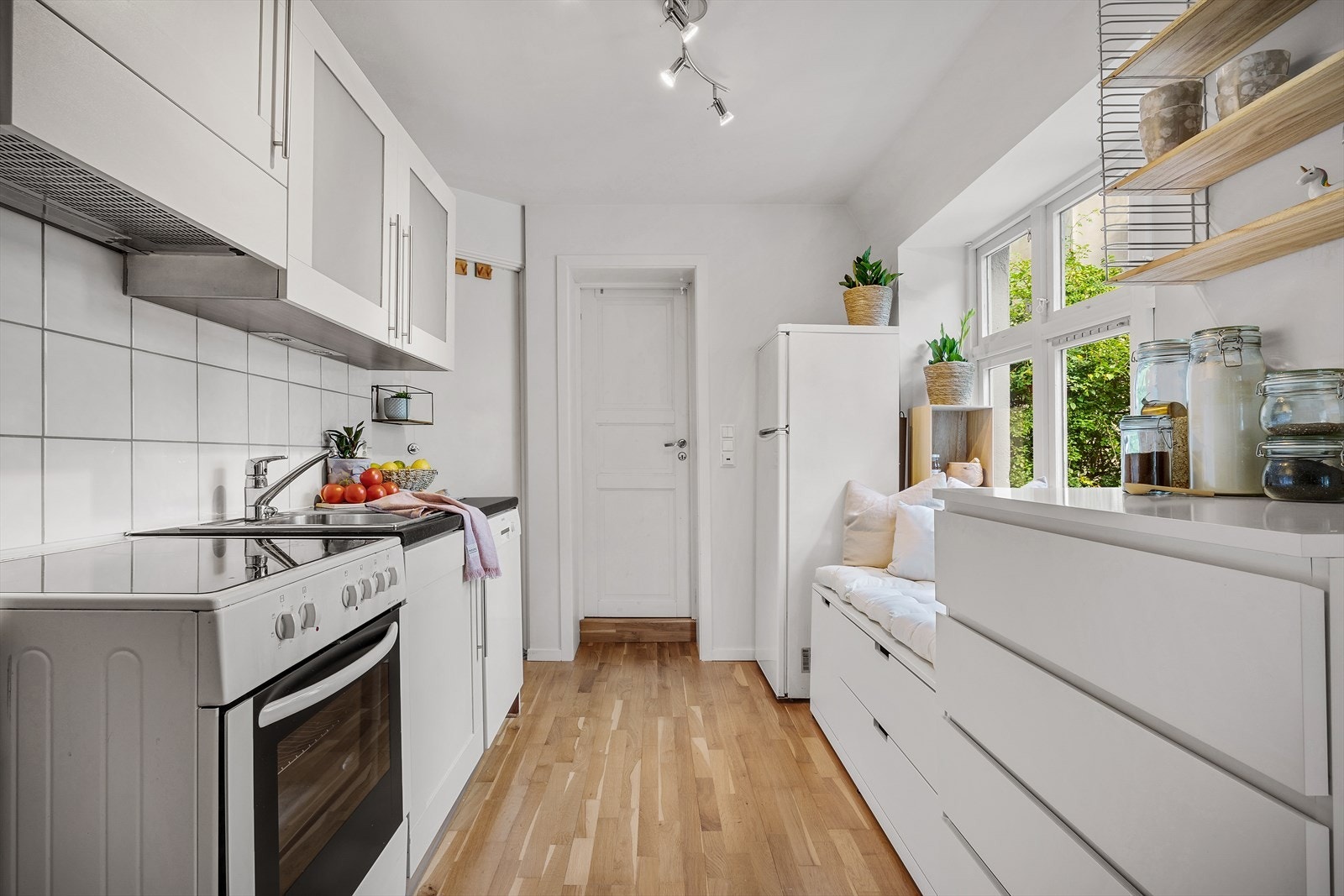 - Lys og flott åpen løsning på ca. 17,6 m² - Galleribilde