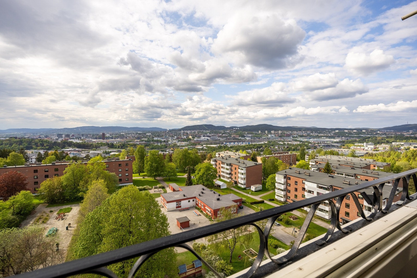 Her får du en høytliggende leilighet med en unik utsikt over Oslo. Galleribilde