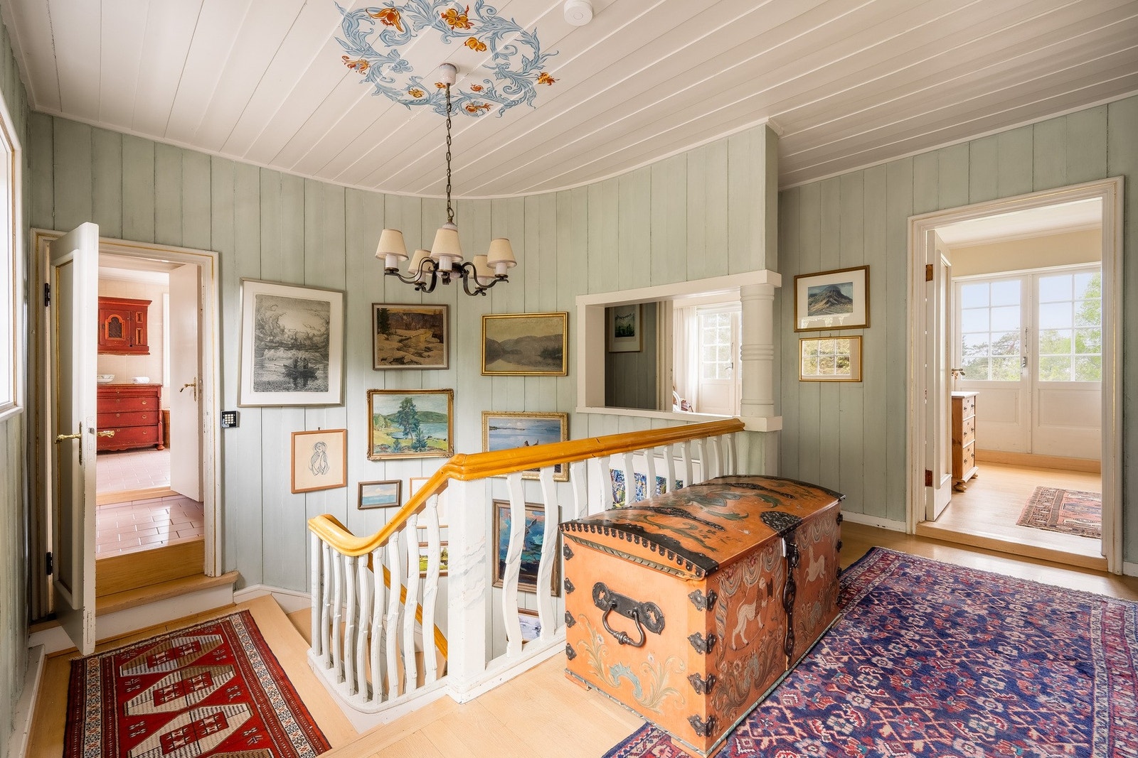 Etasjen har en fin flyt og praktisk planløsning. Galleribilde
