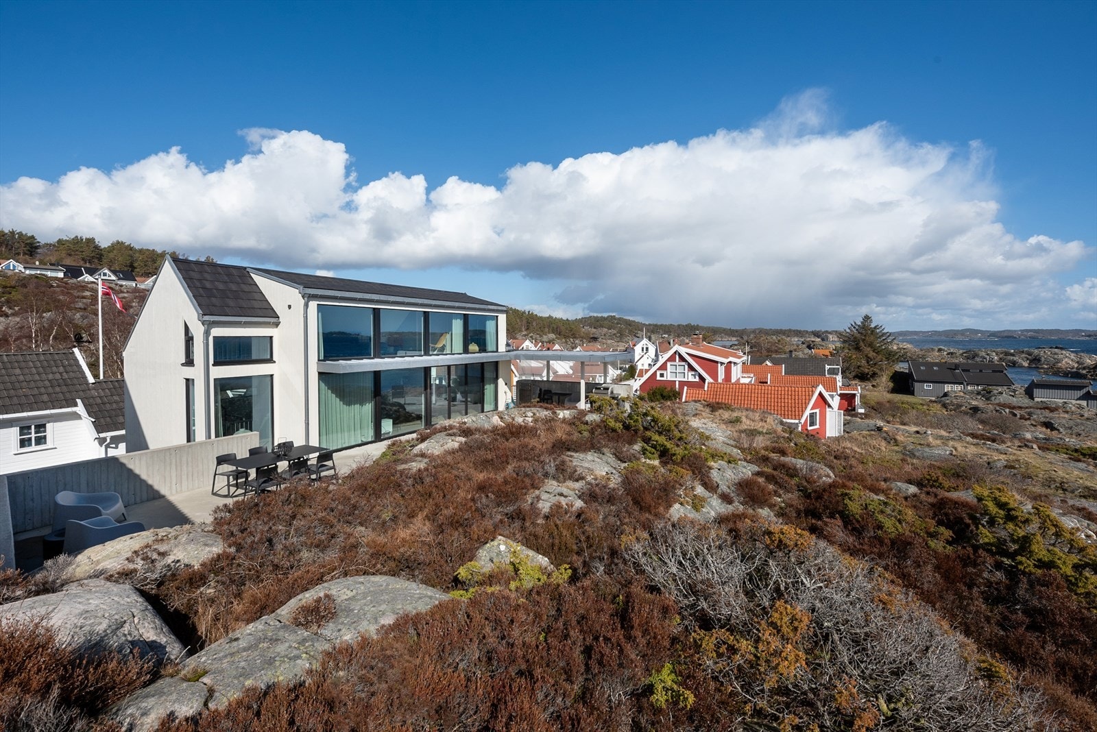 Eiendomsmegler Norge / Jon A Røsstad presenterer Skjærbommen 182 - Sodefjed Galleribilde