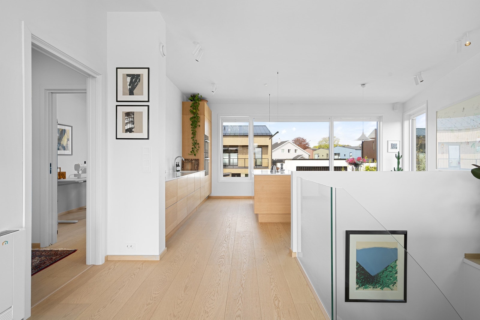 Gulv fra Saga Hardwood i herdet tre. Galleribilde