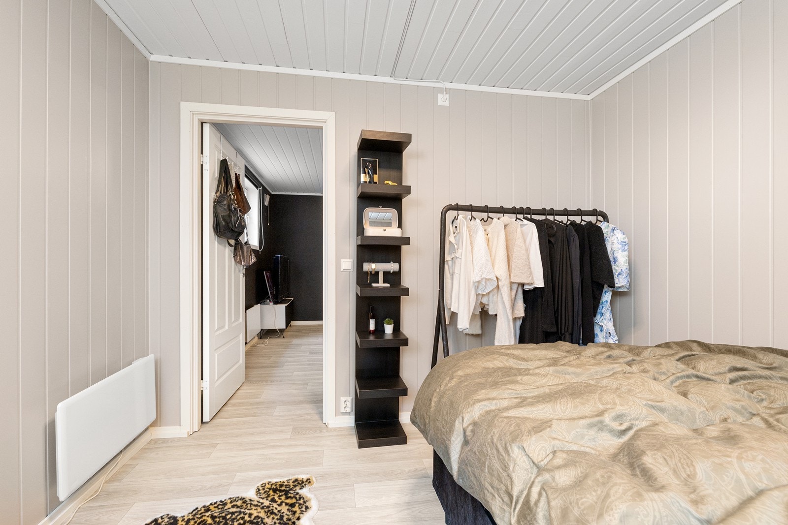 Innredet rom i kjeller. Galleribilde