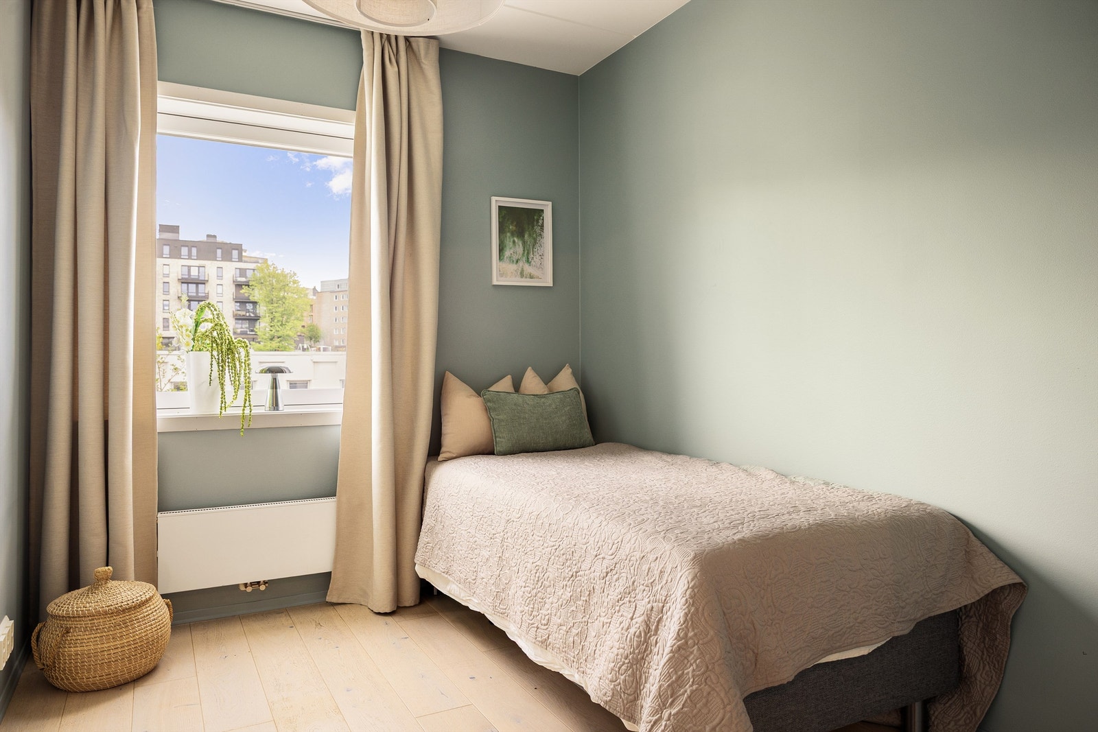Det tredje soverommet har også god plass til seng og oppbevaring. Galleribilde