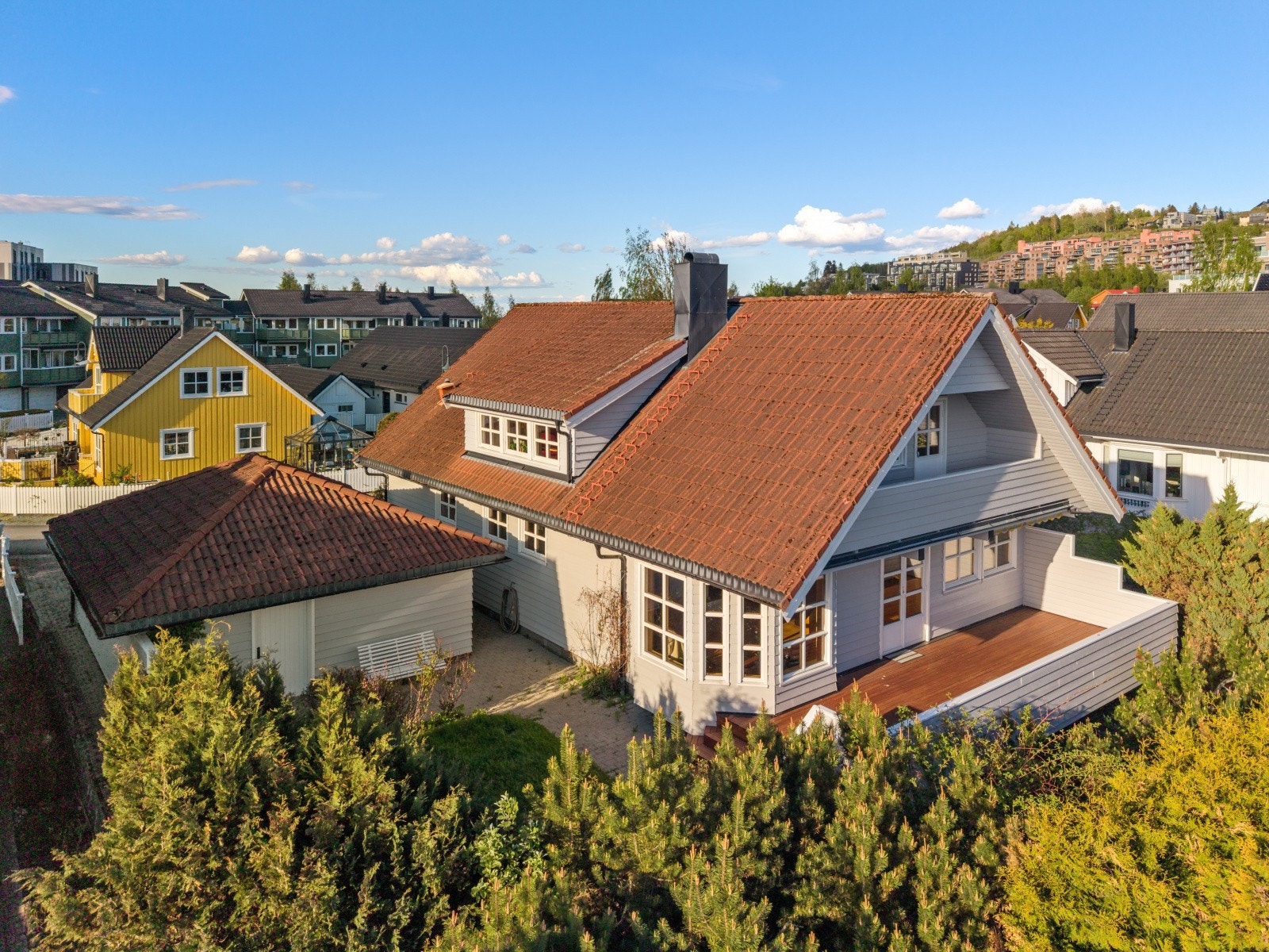 På terrassen er det gode solforhold. Galleribilde