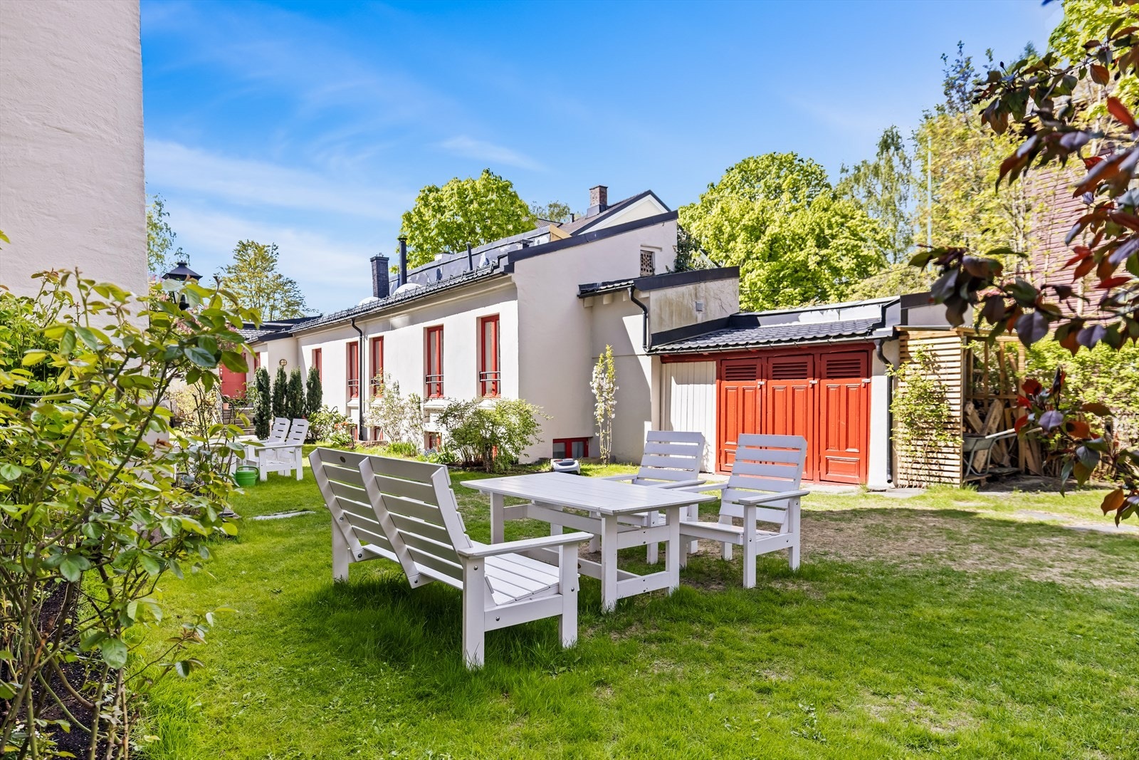 Felles hage for sameiet. Galleribilde