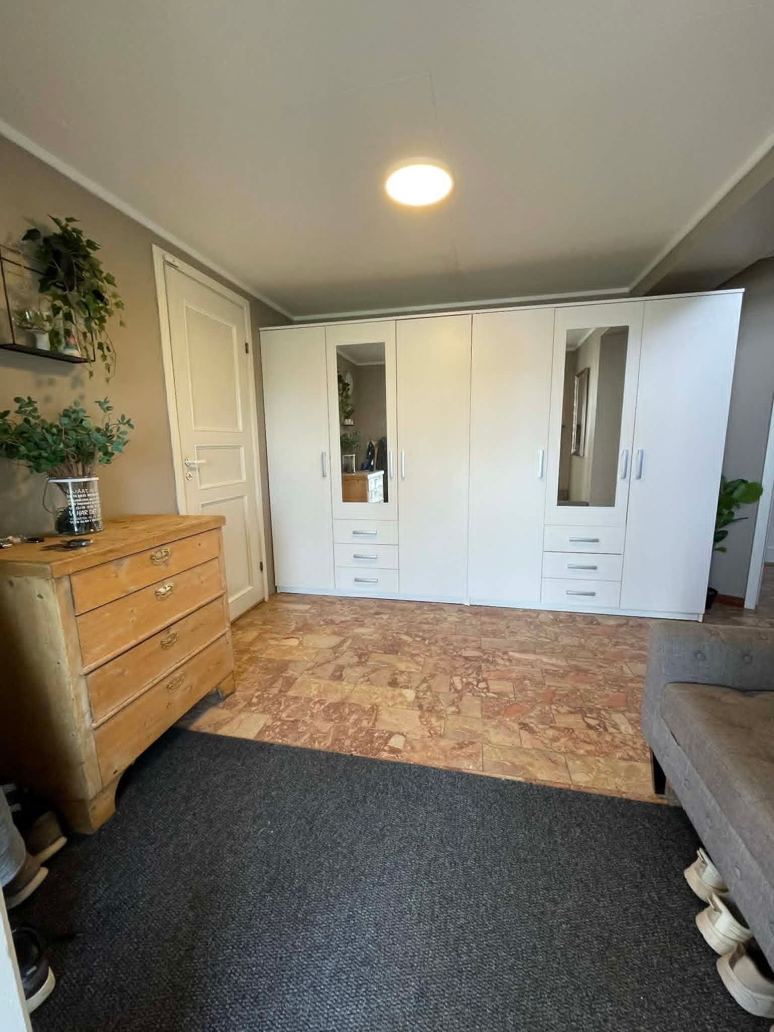 Inngangsparti hoveddel Galleribilde