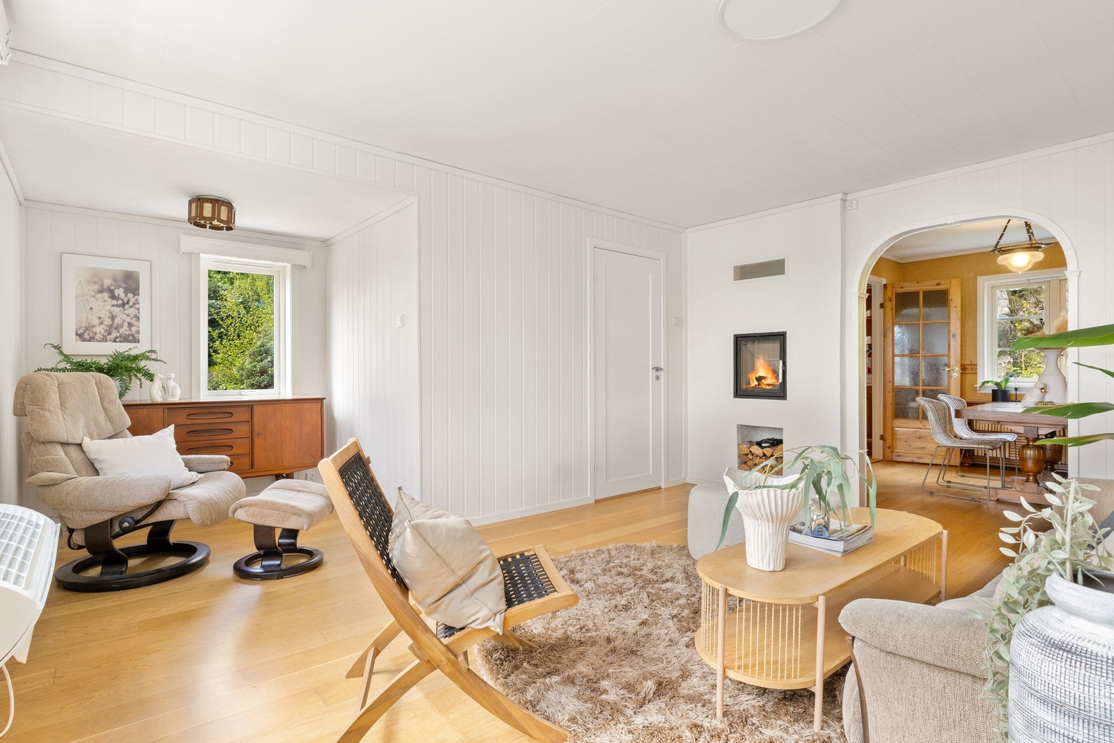 Peisen er fra 2011 og sørger for varme og hygge på kalde dager. Galleribilde