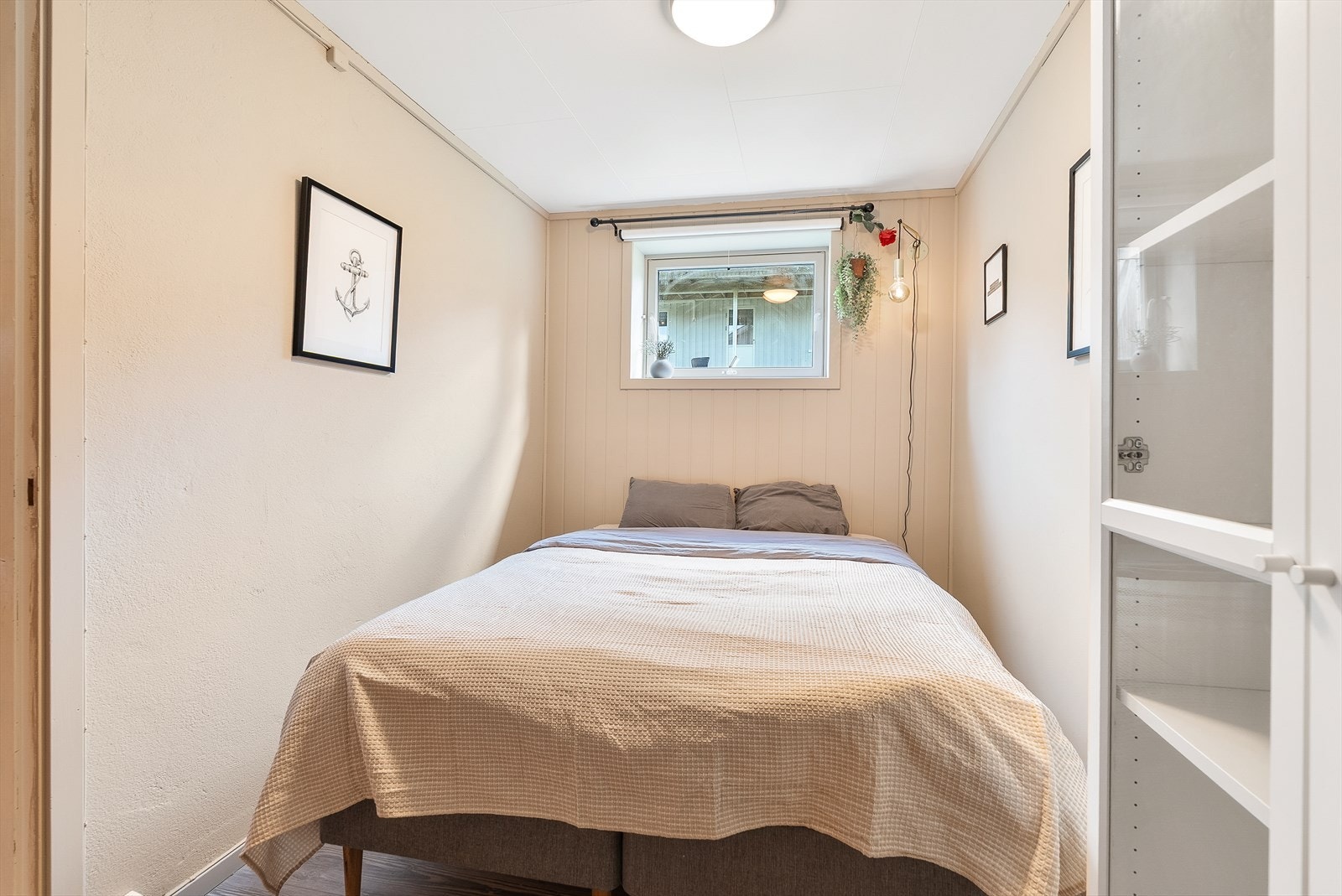 Soverom nr 4 - med adkomst til bod. Galleribilde