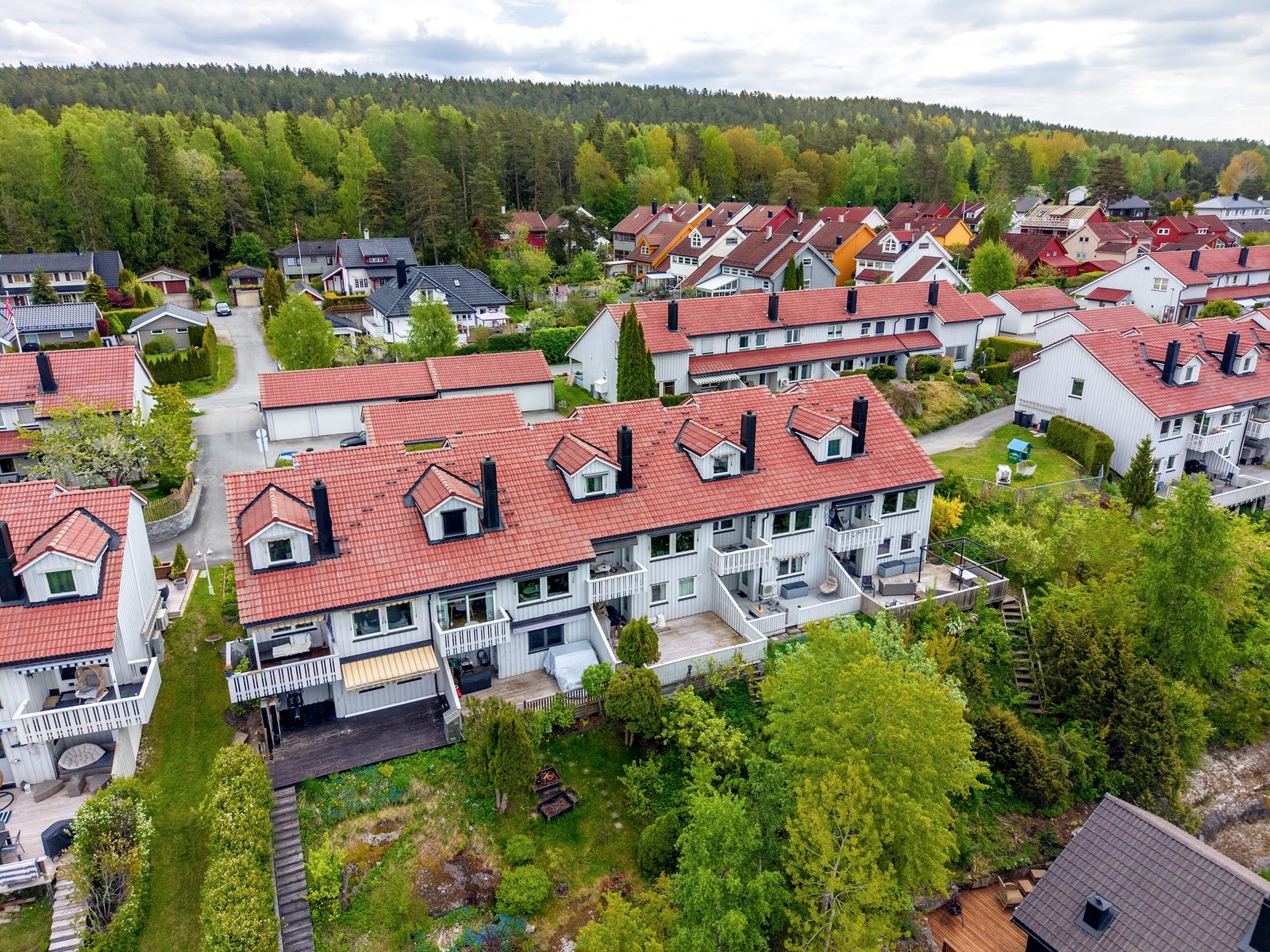 Et av utgangspunktene for turløypenettet i Øst- og Sørmarka finner man i kort gangavstand fra rekkehuset. Galleribilde