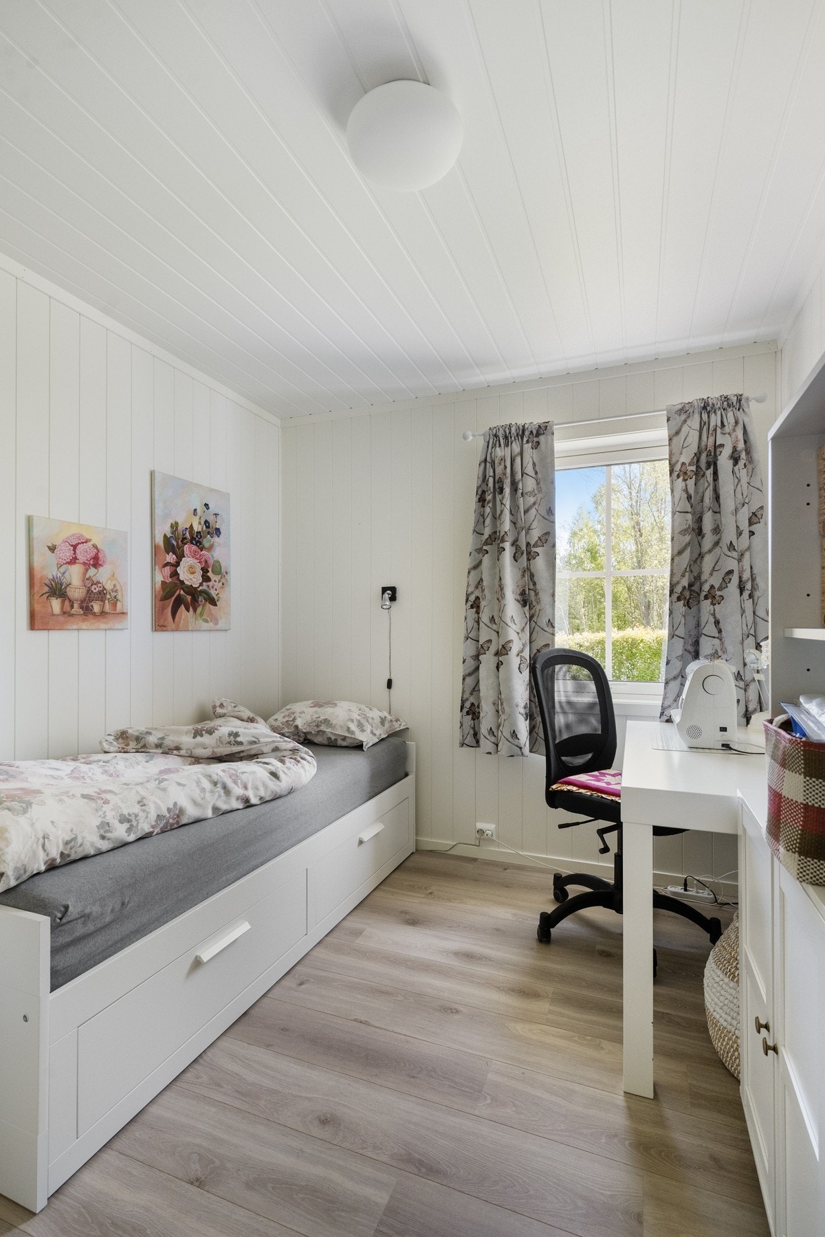 I tillegg finnes 2 barnerom / gjesterom / kontor. Galleribilde