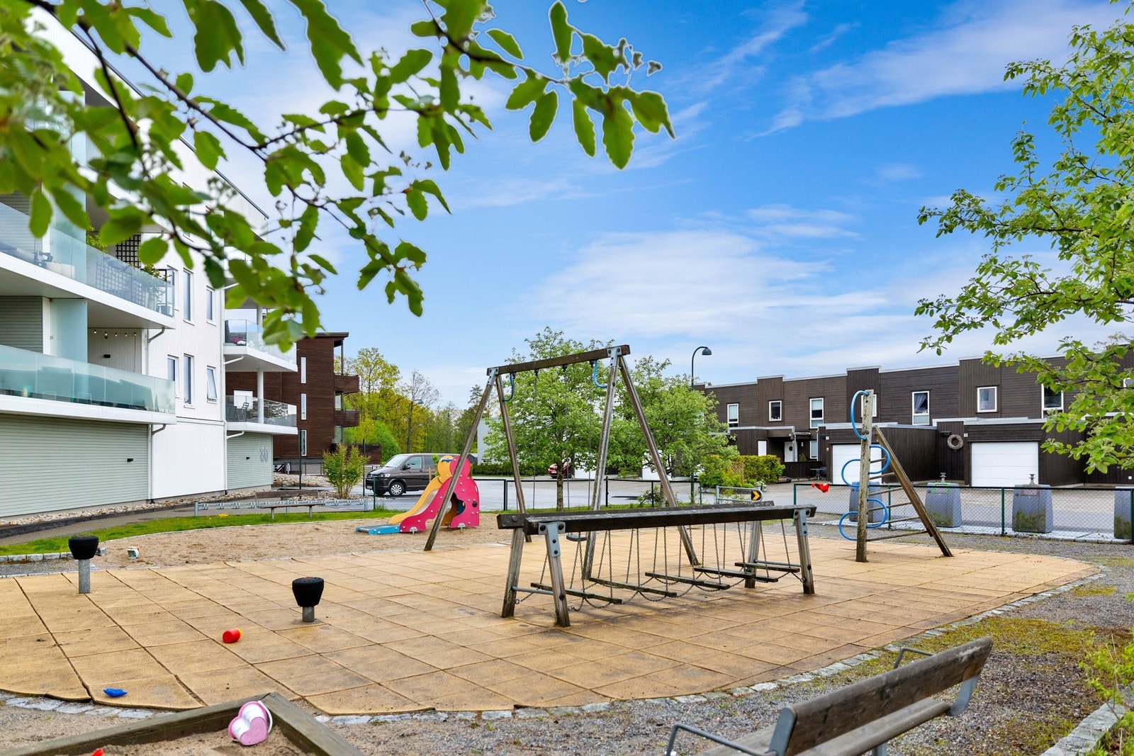 Lekeplass like ved. Galleribilde