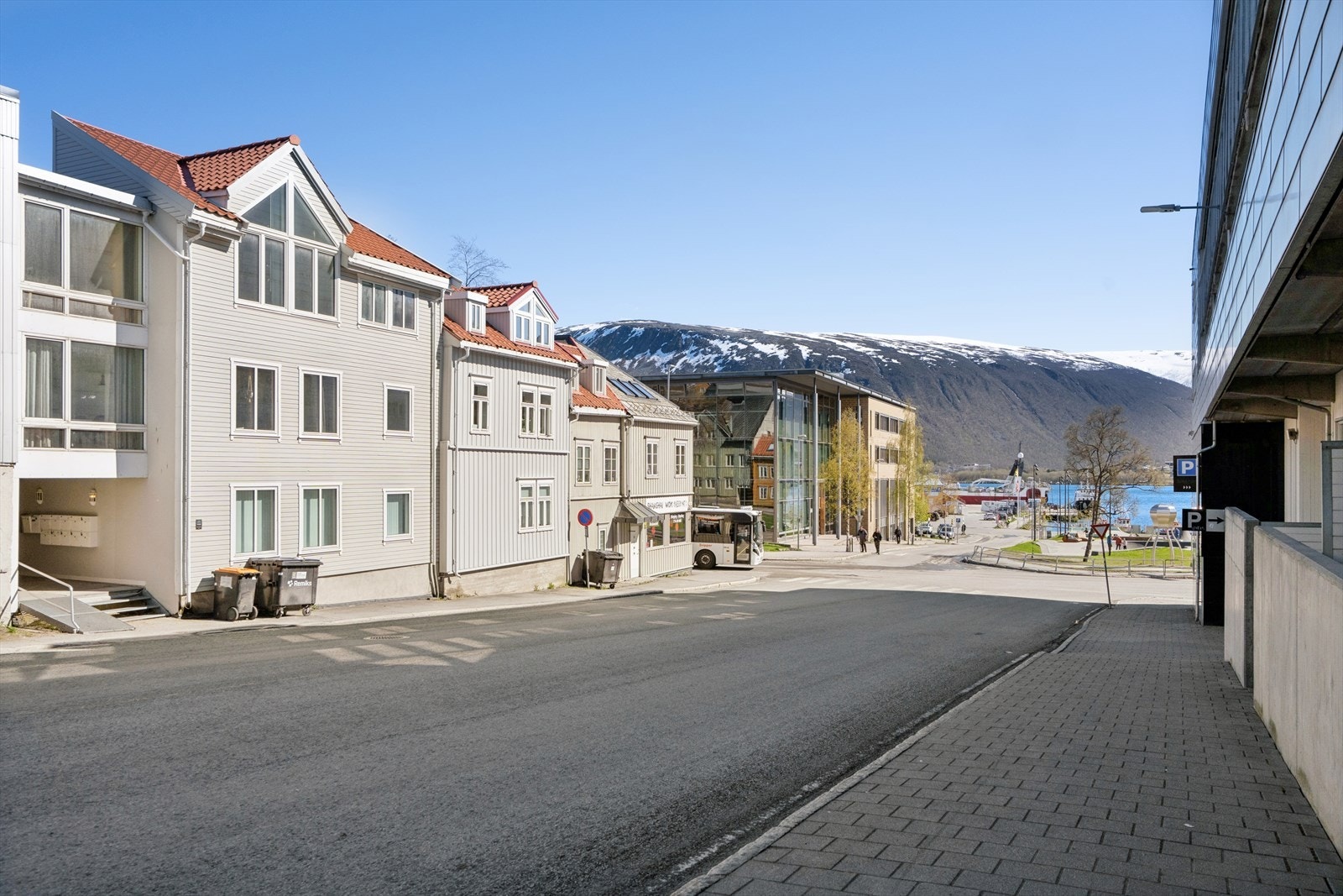 Fasade. Galleribilde