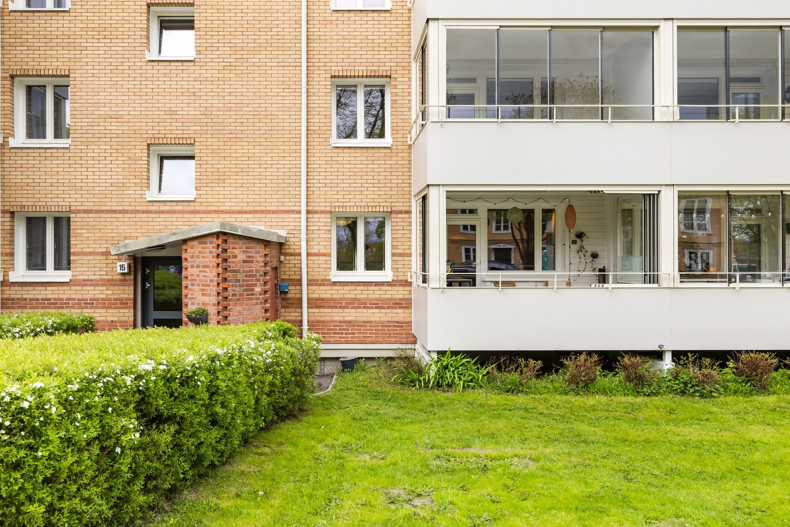 Grønt og nydelig inngangsparti. Galleribilde