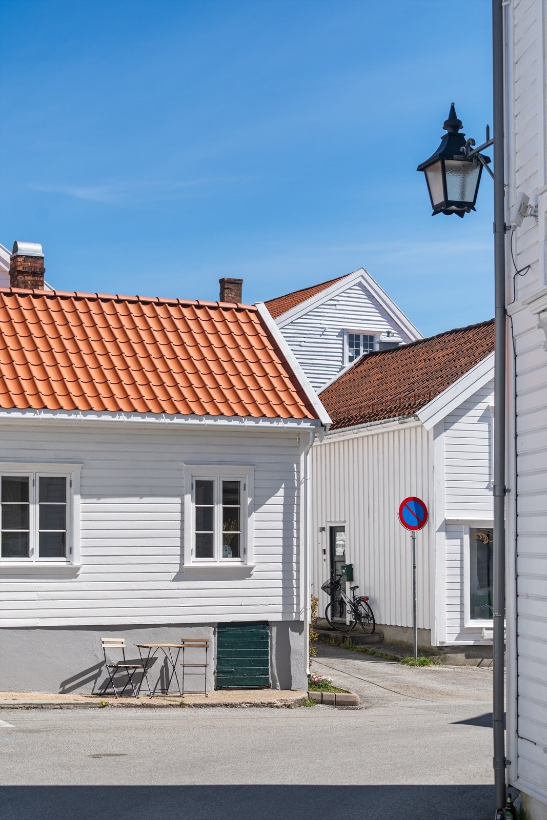 En del av det historiske og sjarmerende gatemiljøet på Støkkan. Galleribilde