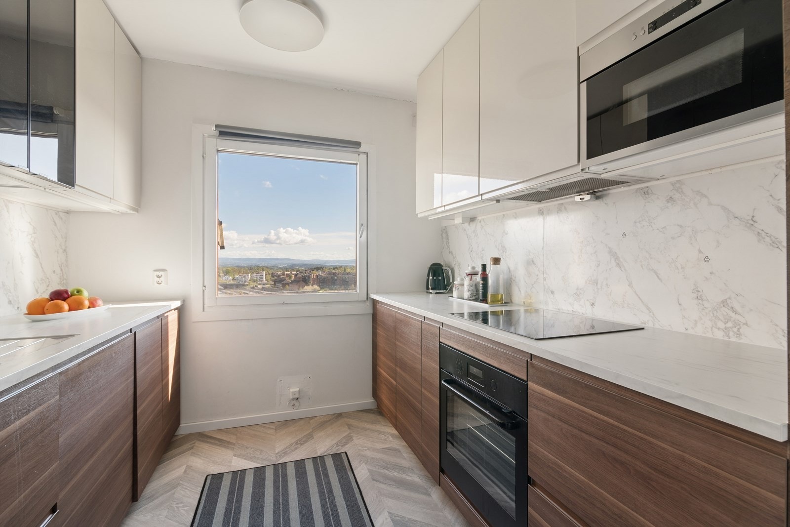 Fantastisk utsikt ut mot Asker sentrum og Oslo fjorden Galleribilde
