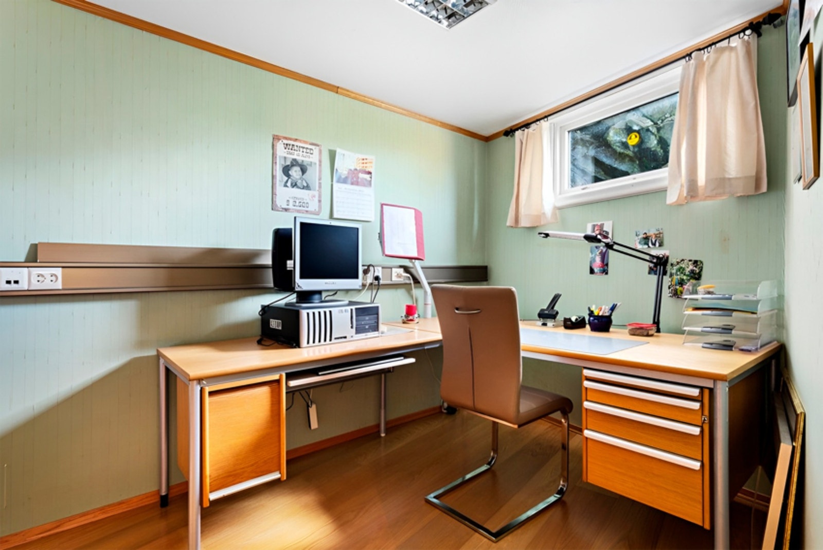 Kontor med inngang fra soverom 2 Galleribilde
