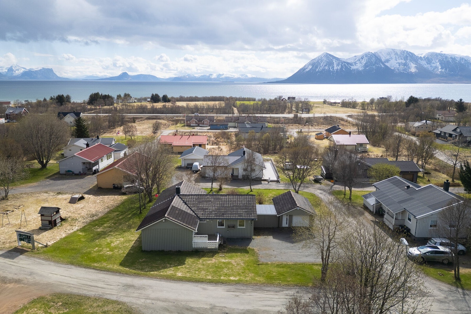 Åse byr på en flott kombinasjon av kystlandskap og fjell. Galleribilde