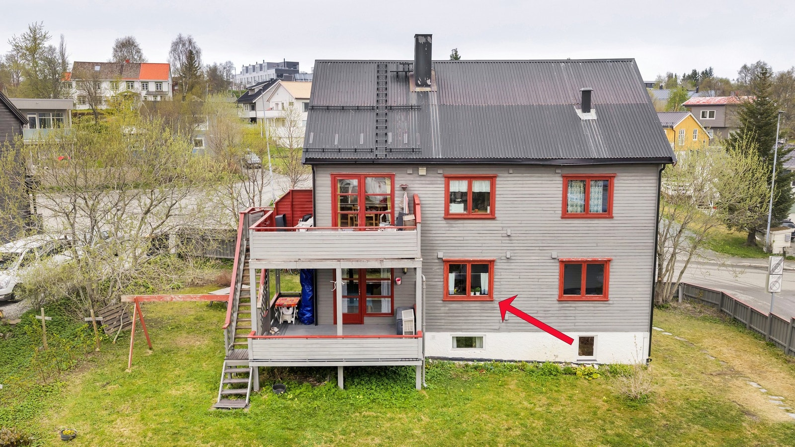 Del av tomannsbolig - 1.etasje og underetasje. Galleribilde