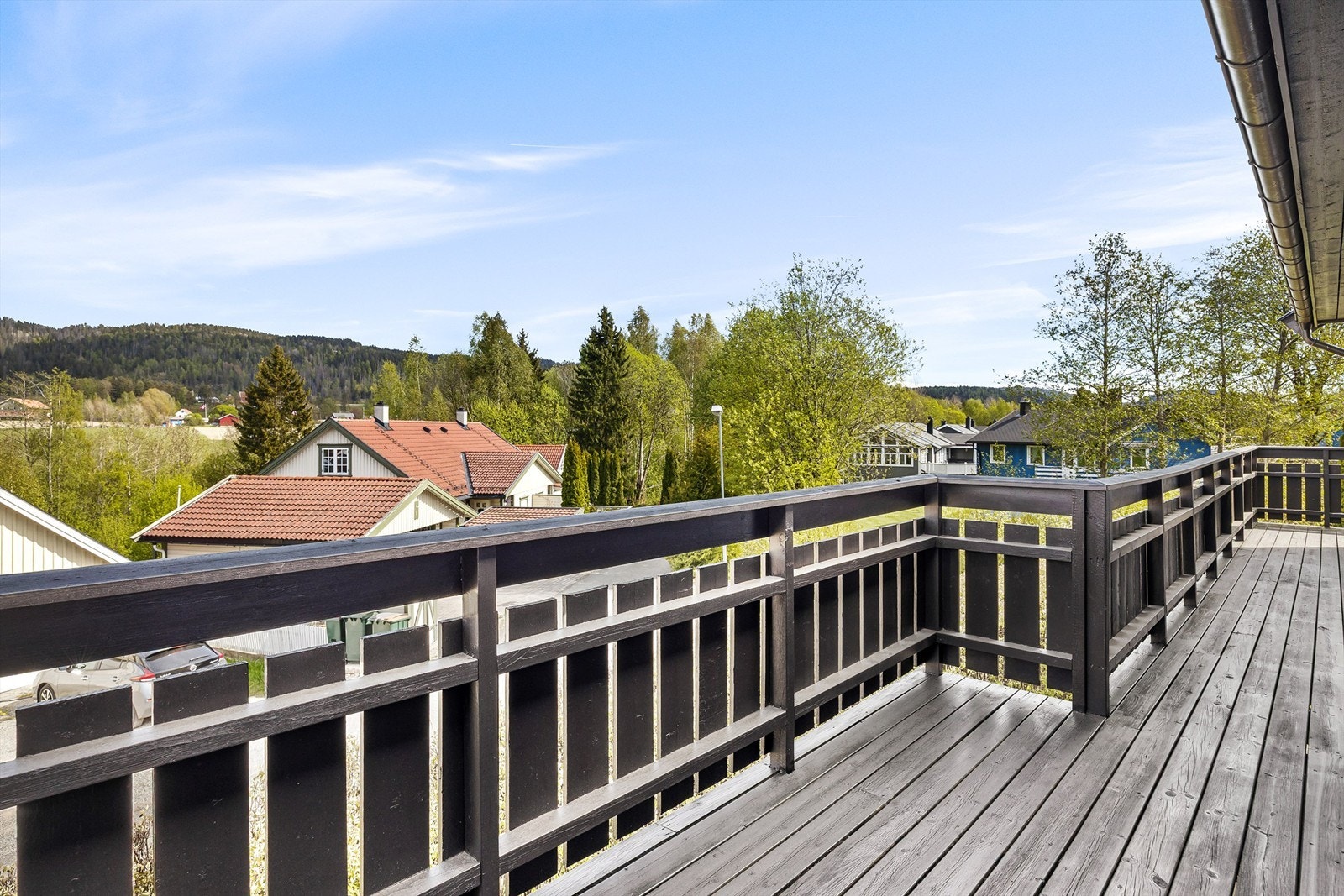 Utsikt over nabolaget fra terrassen. Galleribilde