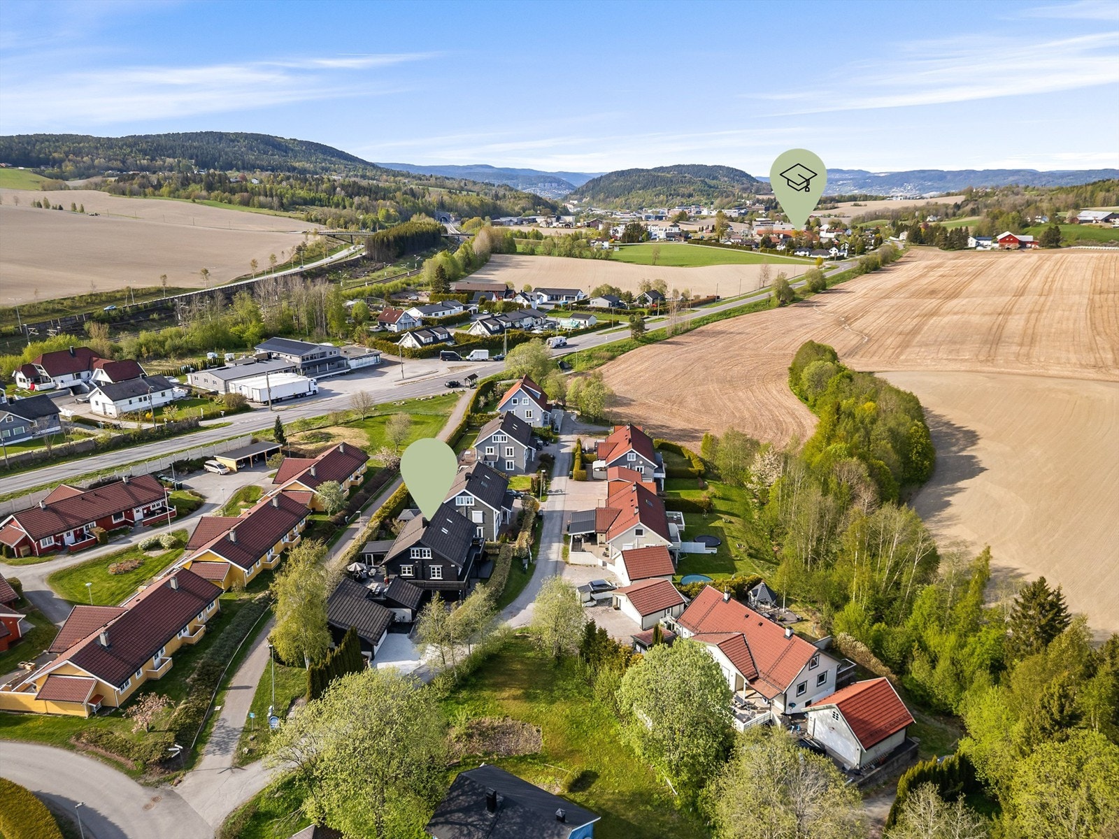 Eiendommen ligger i et barnevennlig og rolig boligfelt i Skoger, med gangavstand til barneskole og flotte turmuligheter.
Foto: Stine Prøitz Jørgensen Galleribilde