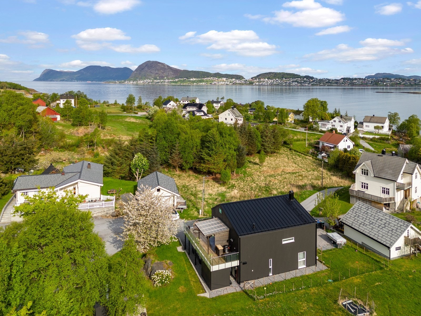 Kontakt megler for påmelding til visning. Galleribilde
