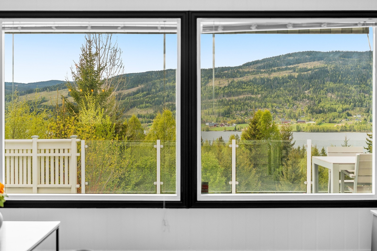 Flott utsikt. Galleribilde