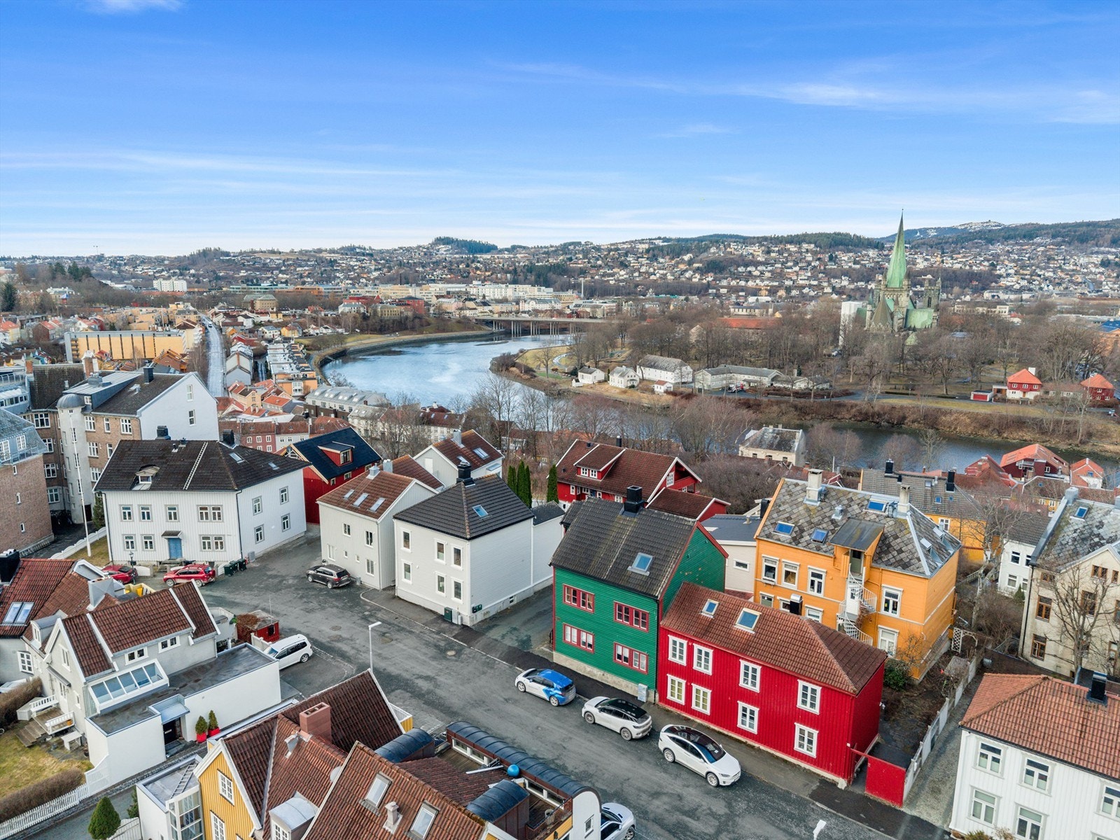 Her bor du i et populært område med nærhet til noe av det beste byen har å by på av servicetilbud, restauranter, kultur og rekreasjonsområder. Galleribilde