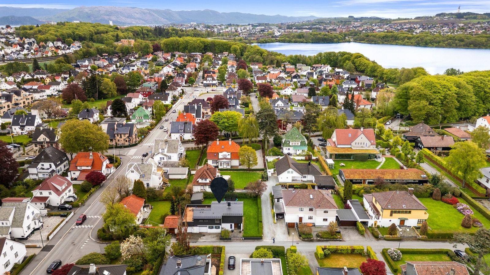 Nærområdet byr på gode muligheter for både trening og turer, blant annet rundt Mosvannet og Stokkavannet. Galleribilde