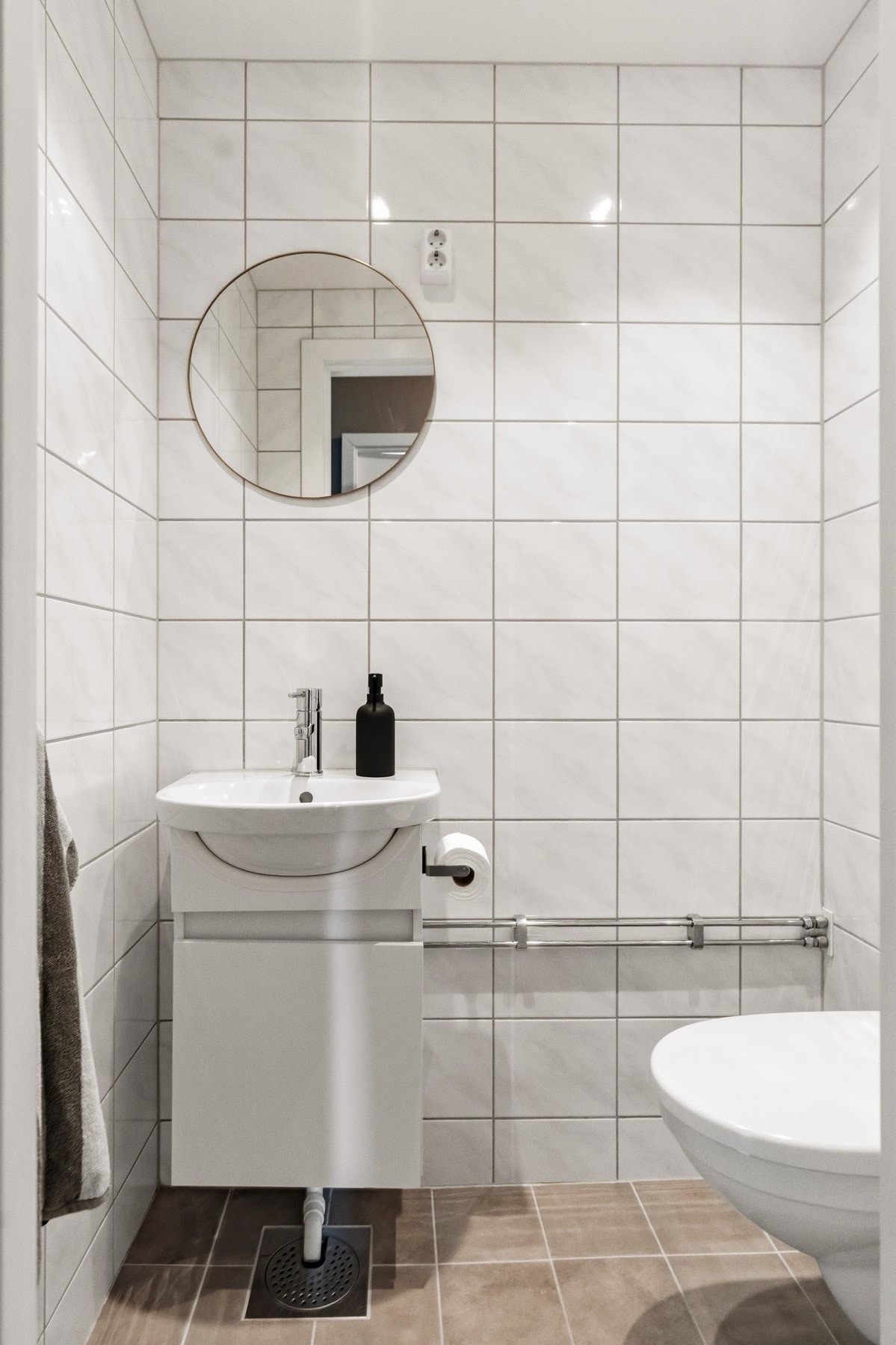 Praktisk toalettrom sørger for maksimal utnyttelse av badet - Perfekt for familier! Galleribilde