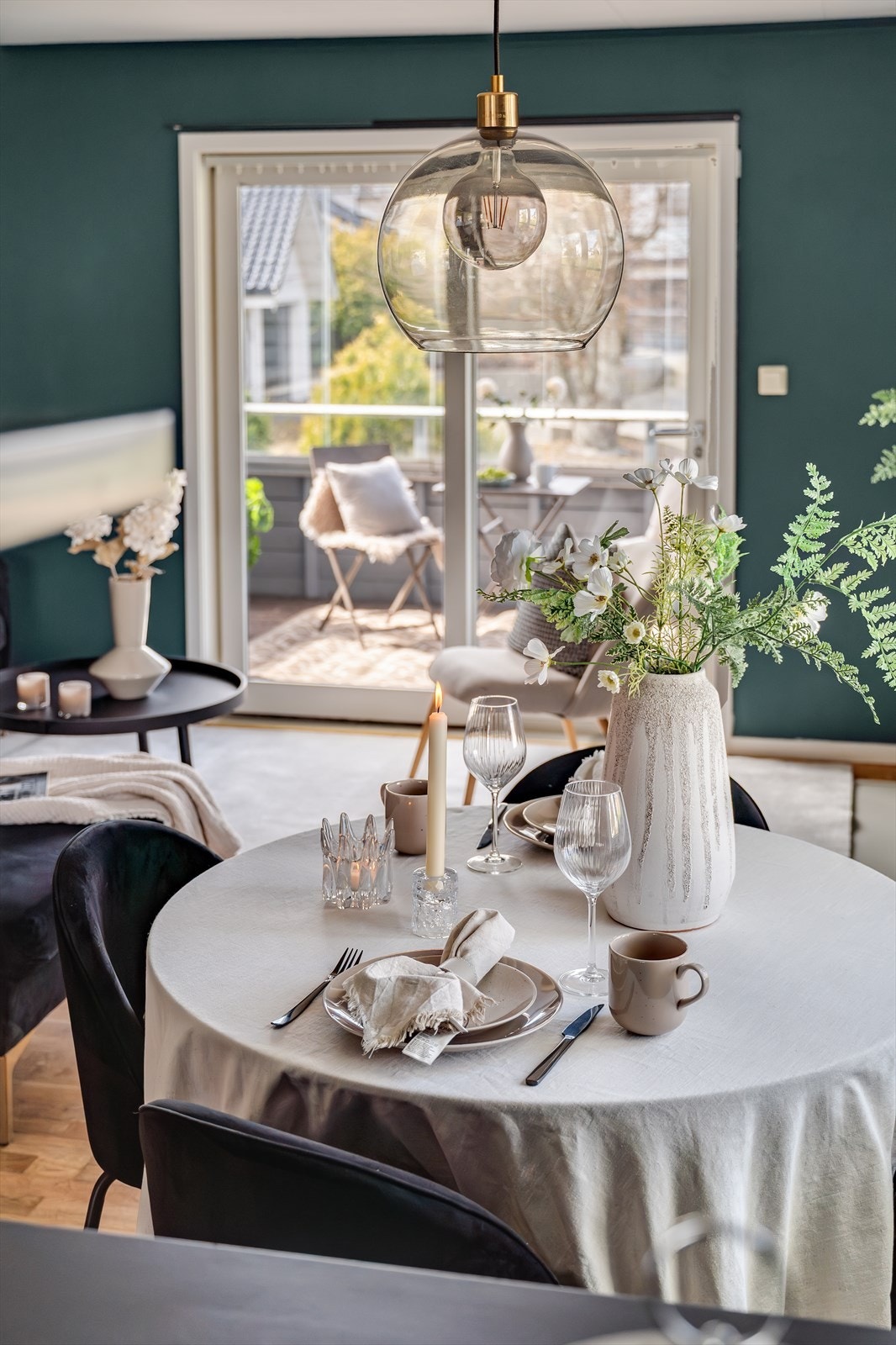 Plass til spisegruppe. Galleribilde