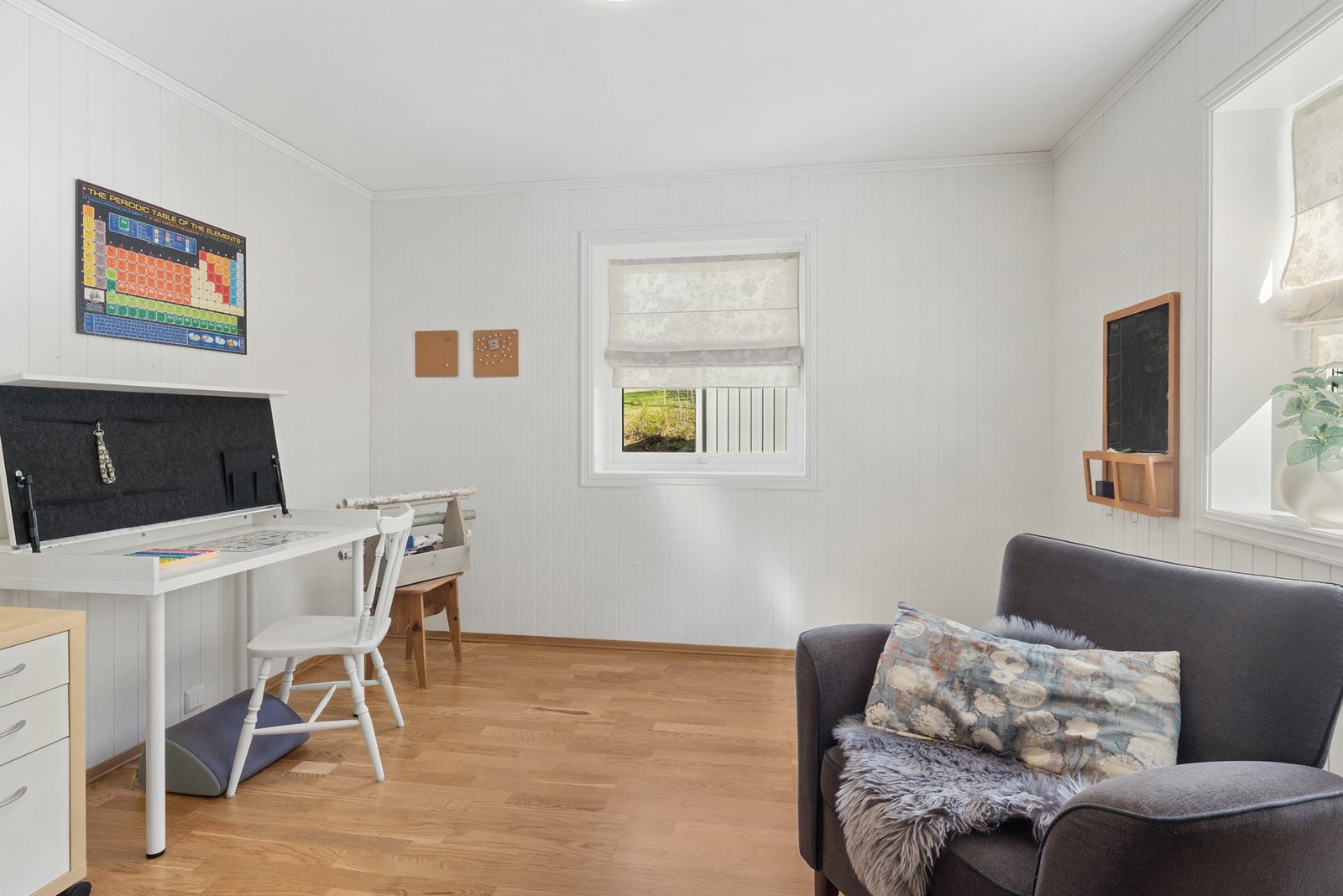 Her er det rikelig med plass til både hobby og lek Galleribilde