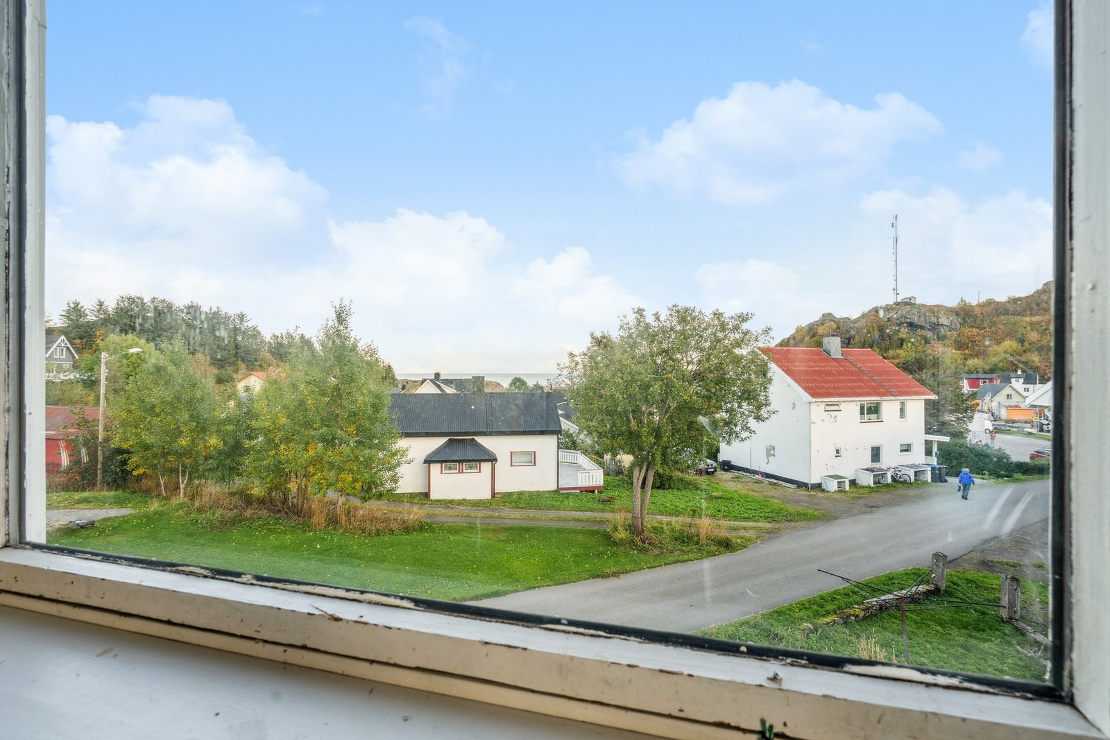 Flott utsikt mot Vestfjorden. Galleribilde