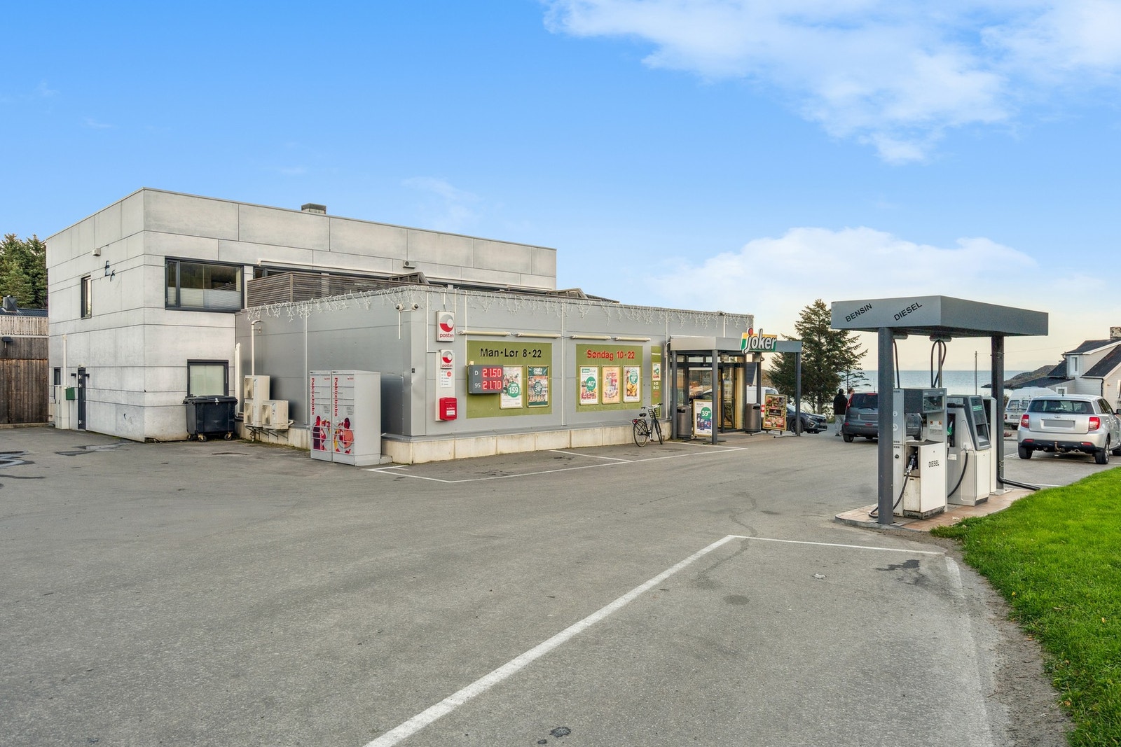 Kort distanse til dagligvarebutikk og bensinstasjon. Galleribilde