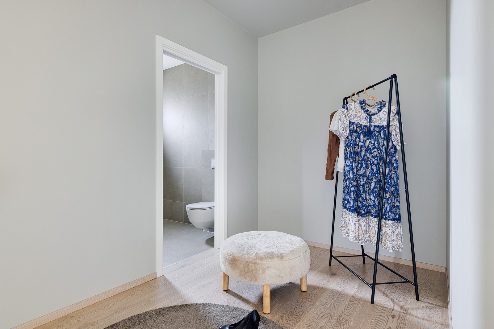Hovedsoverom/garderobe/bad. Galleribilde