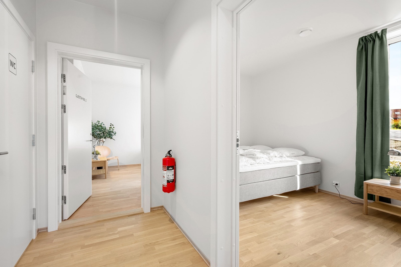 To gjestehybler som kan leies til privatbruk når familie eller venner trenger et sted å sove etter å ha besøkt deg. Galleribilde