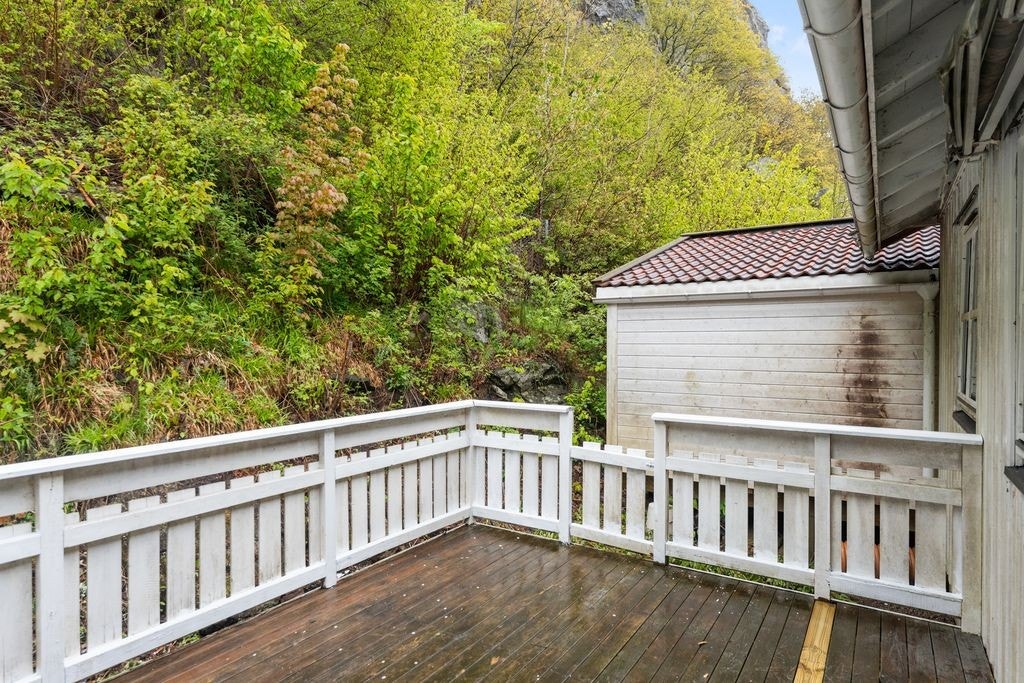 På varme sommerdager kan det tilrettelegges for sosiale sammenkomster på terrassen Galleribilde