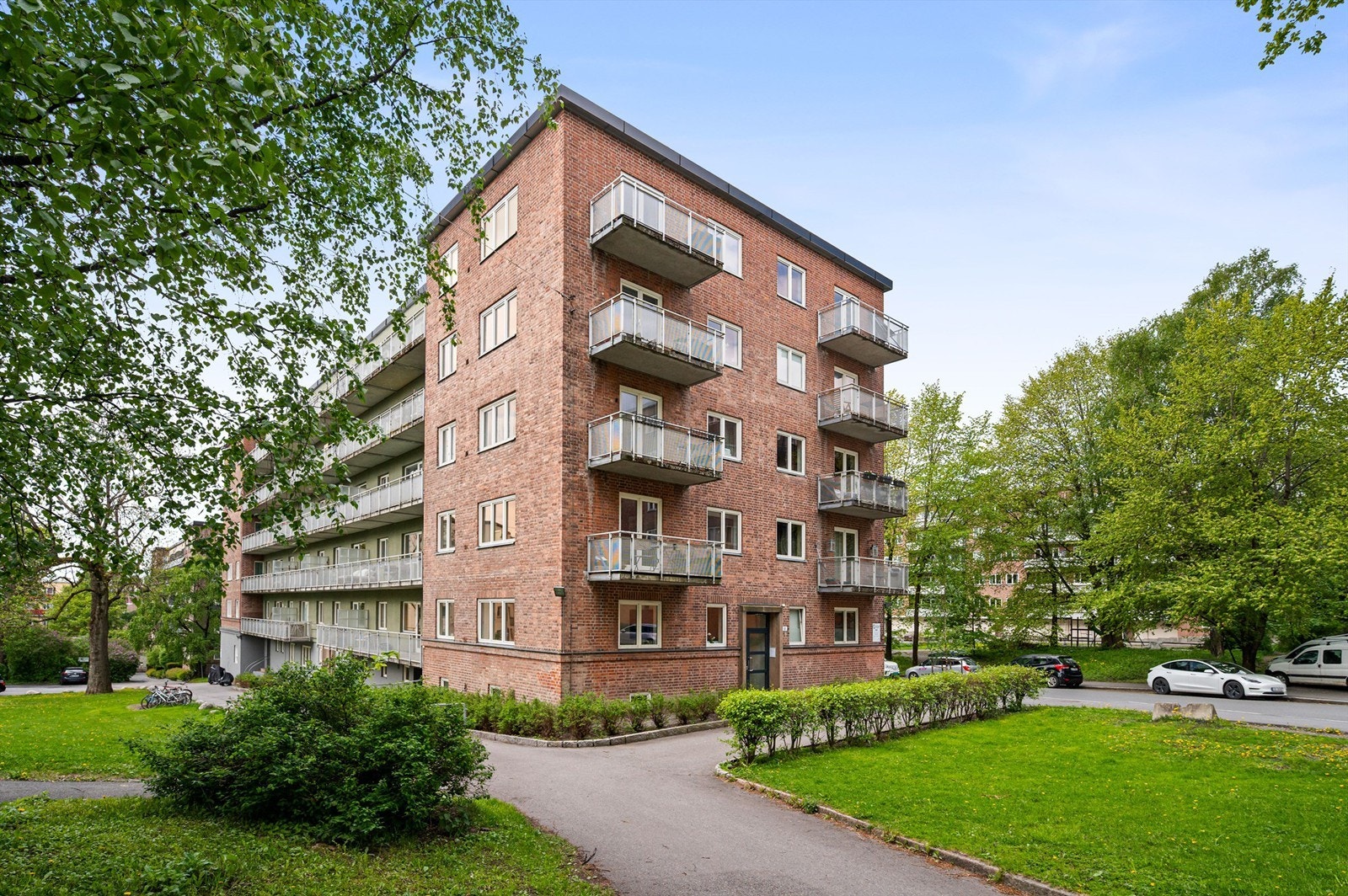 Klassisk bygård fra 1938 i et veletablert og populært nabolag på Sinsen/Rosenhoff. Galleribilde