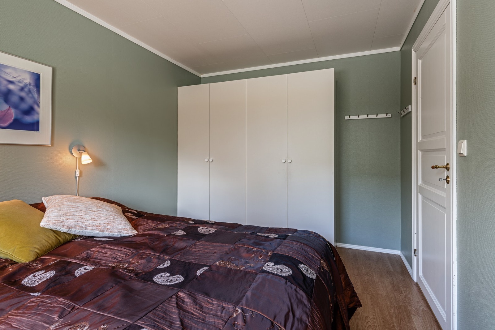 Det er plass til stort garderobeskap. Galleribilde