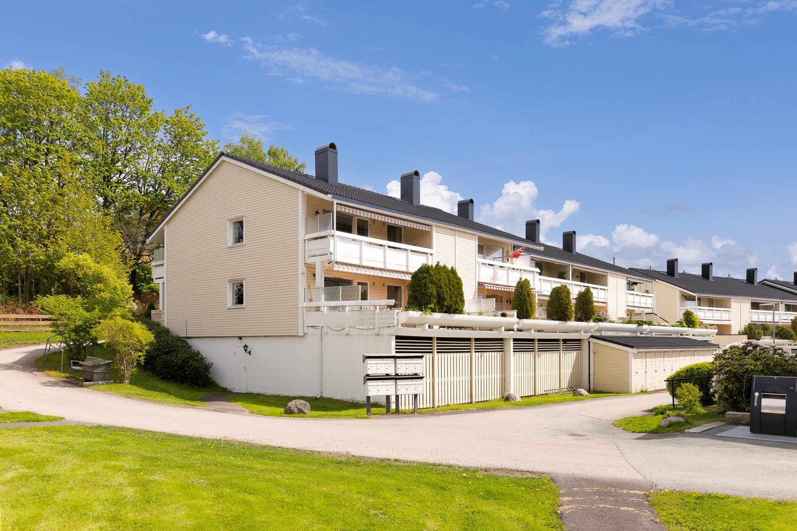 Det er mulighet for leie av garasjeplass. Galleribilde