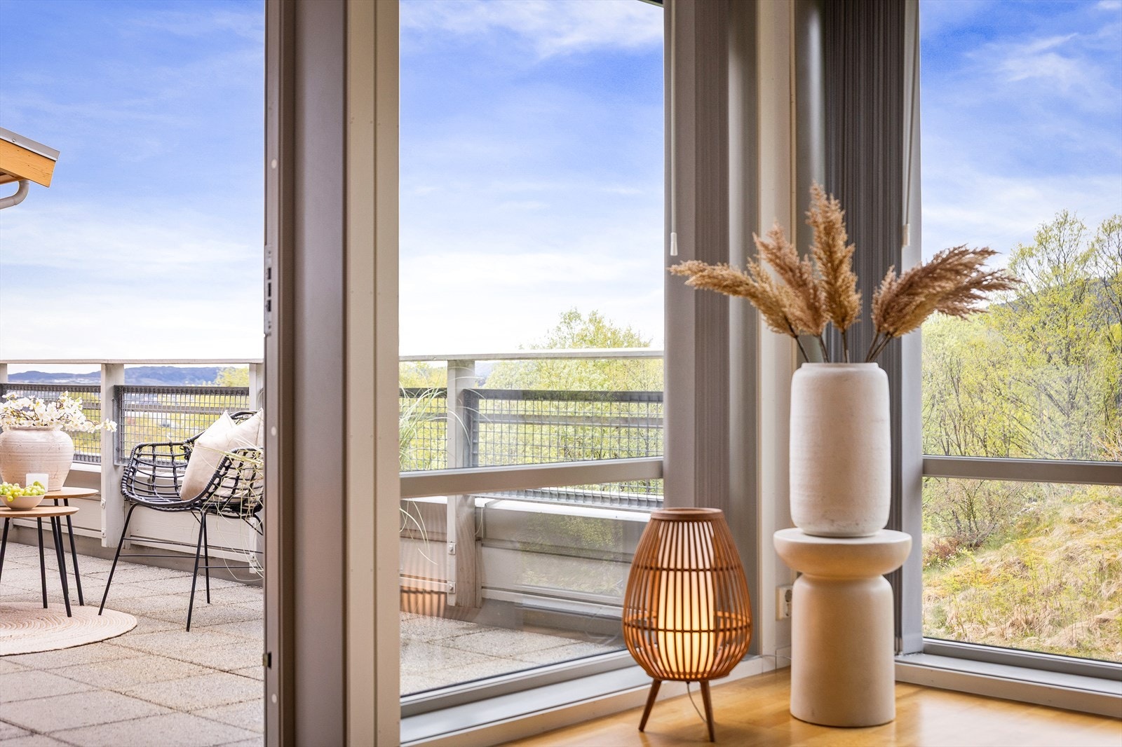 Uteplassen er en fin arena for å nyte lange dager utendørs. Galleribilde