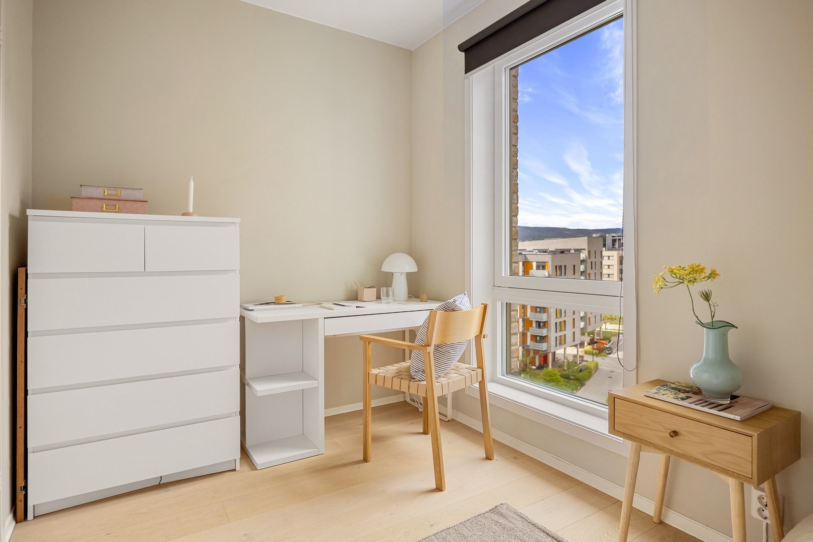 Det andre soverommet egner seg utmerket som barnerom, gjesterom eller kontor. Galleribilde