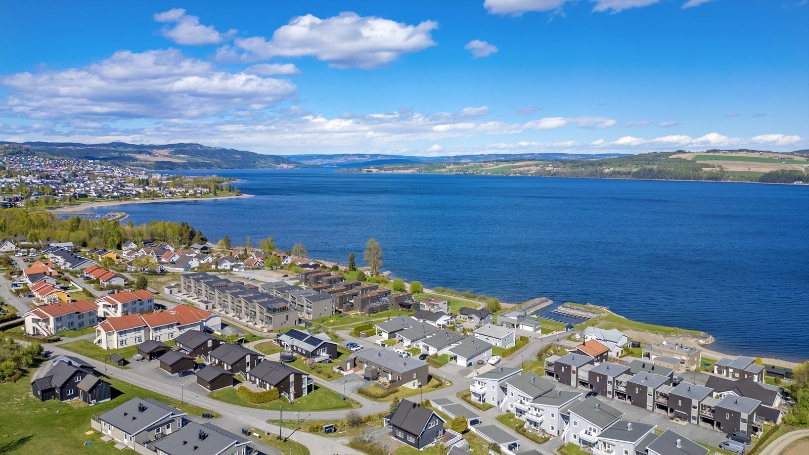 Ca. 3 km til Gjøvik sentrum. Galleribilde