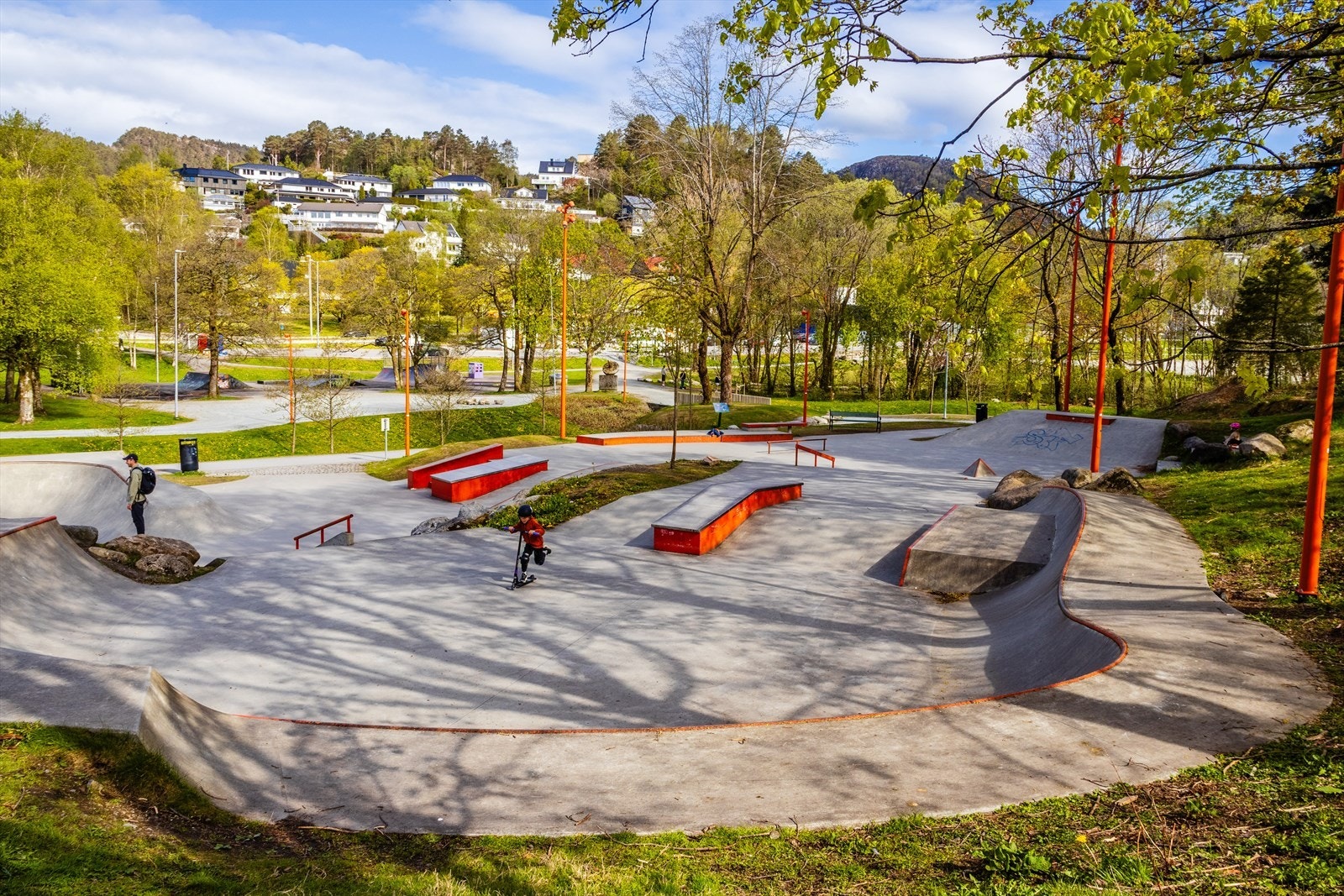 - Den nye skateparken ble ferdigstilt i 2022, et flott alternativ til aktivitet for små og store - Galleribilde