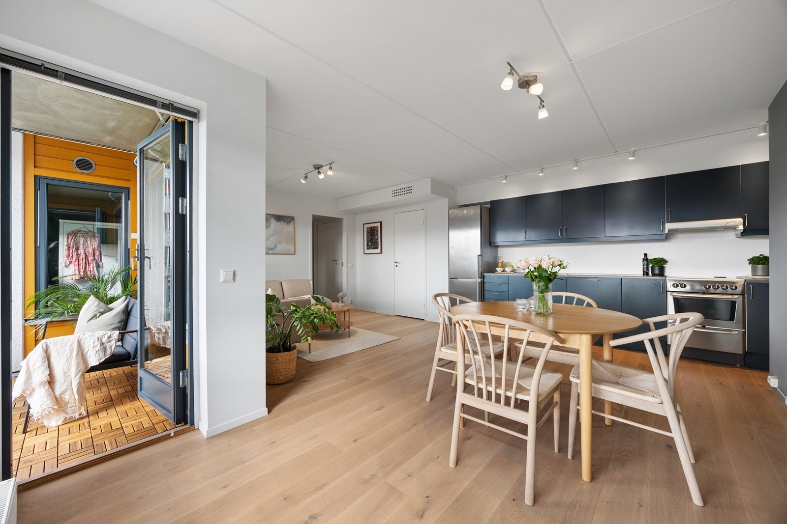 En romslig og stilren 2-roms med høy standard og attraktiv beliggenhet på Etterstadsletta. Galleribilde