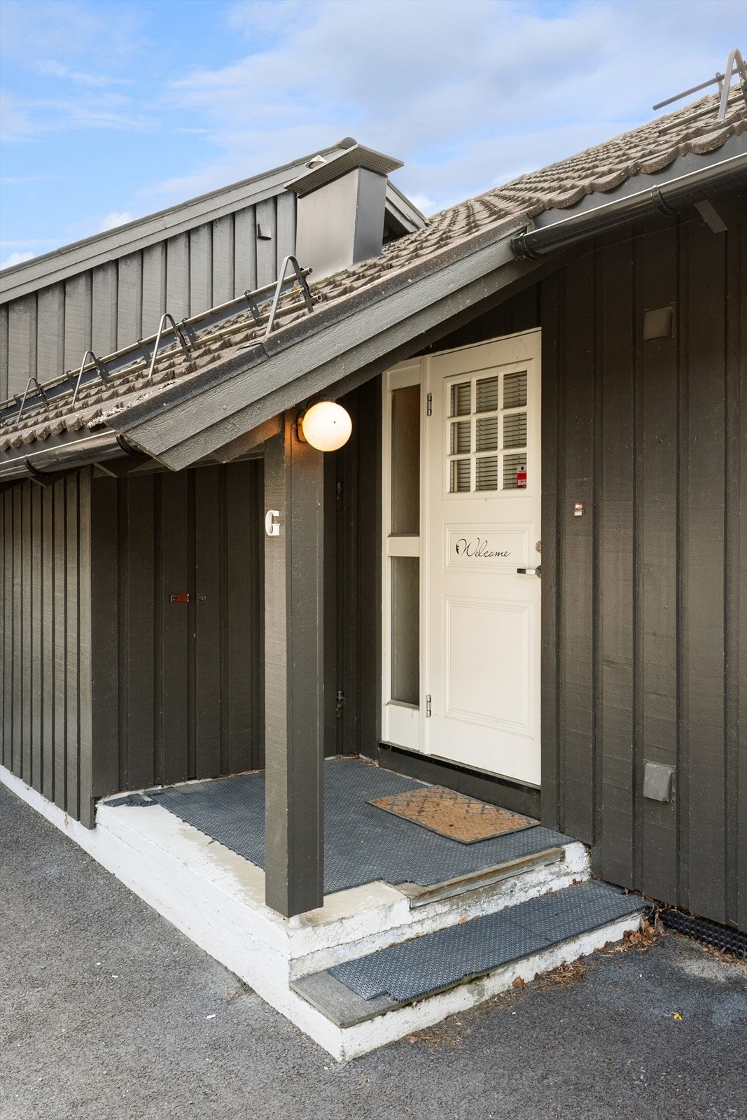 Inngangspartiet er overbygd. Galleribilde