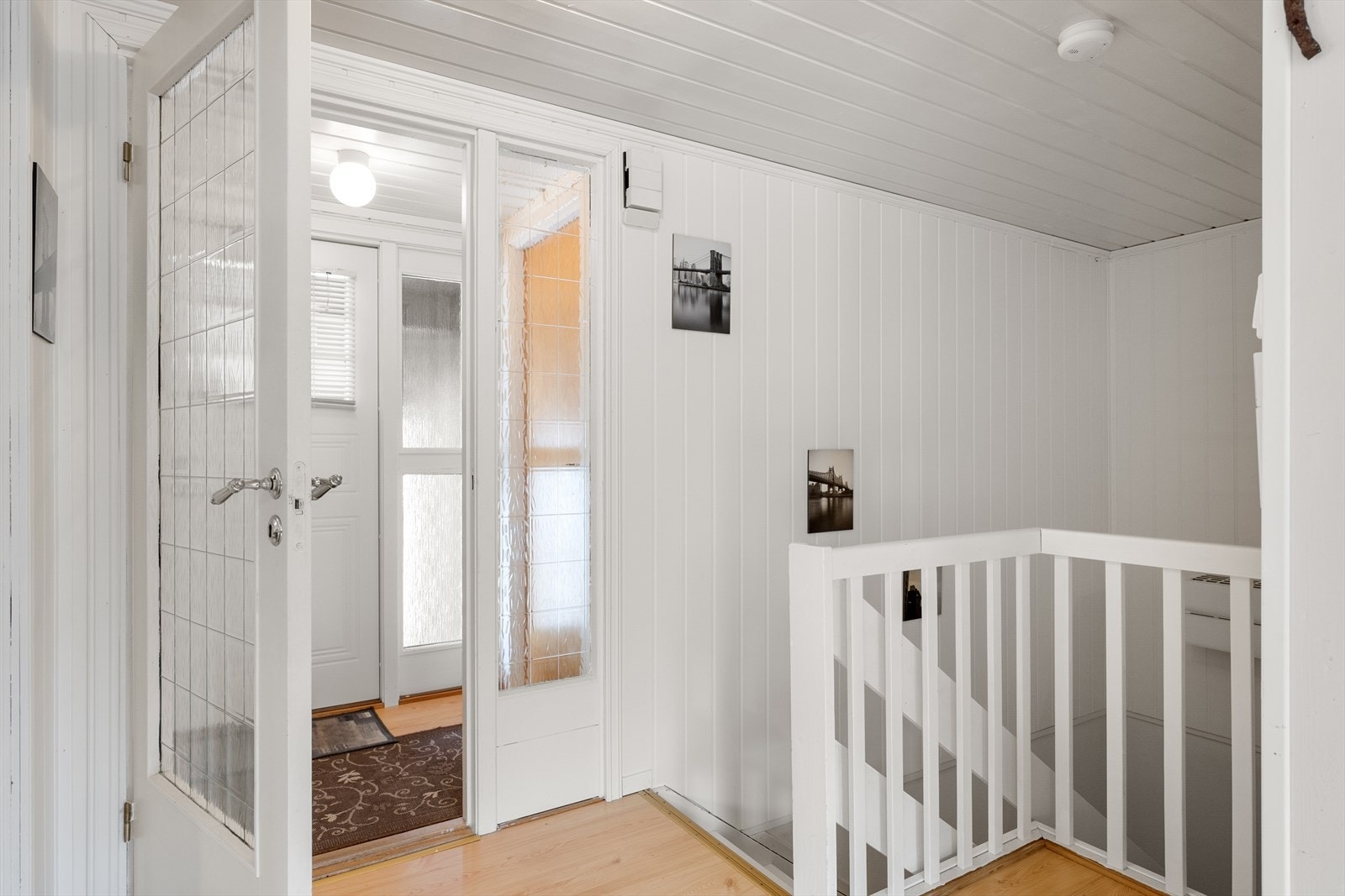 Velkommen inn i hovedetasjen. Galleribilde