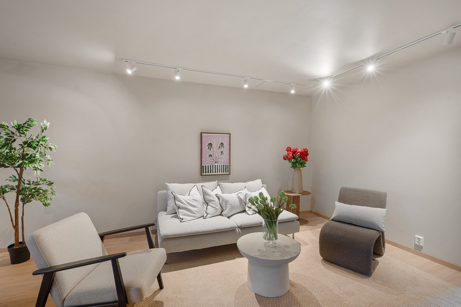 Leiligheten har gjennomgått en totalrenovering i 2026. Galleribilde