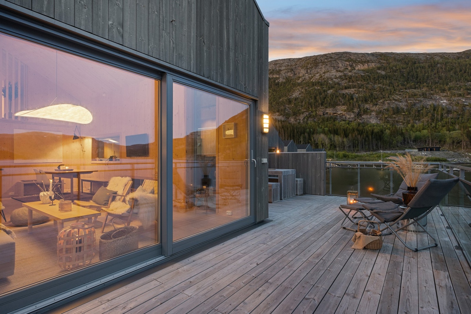 Kveldsstemning på terrassen Galleribilde