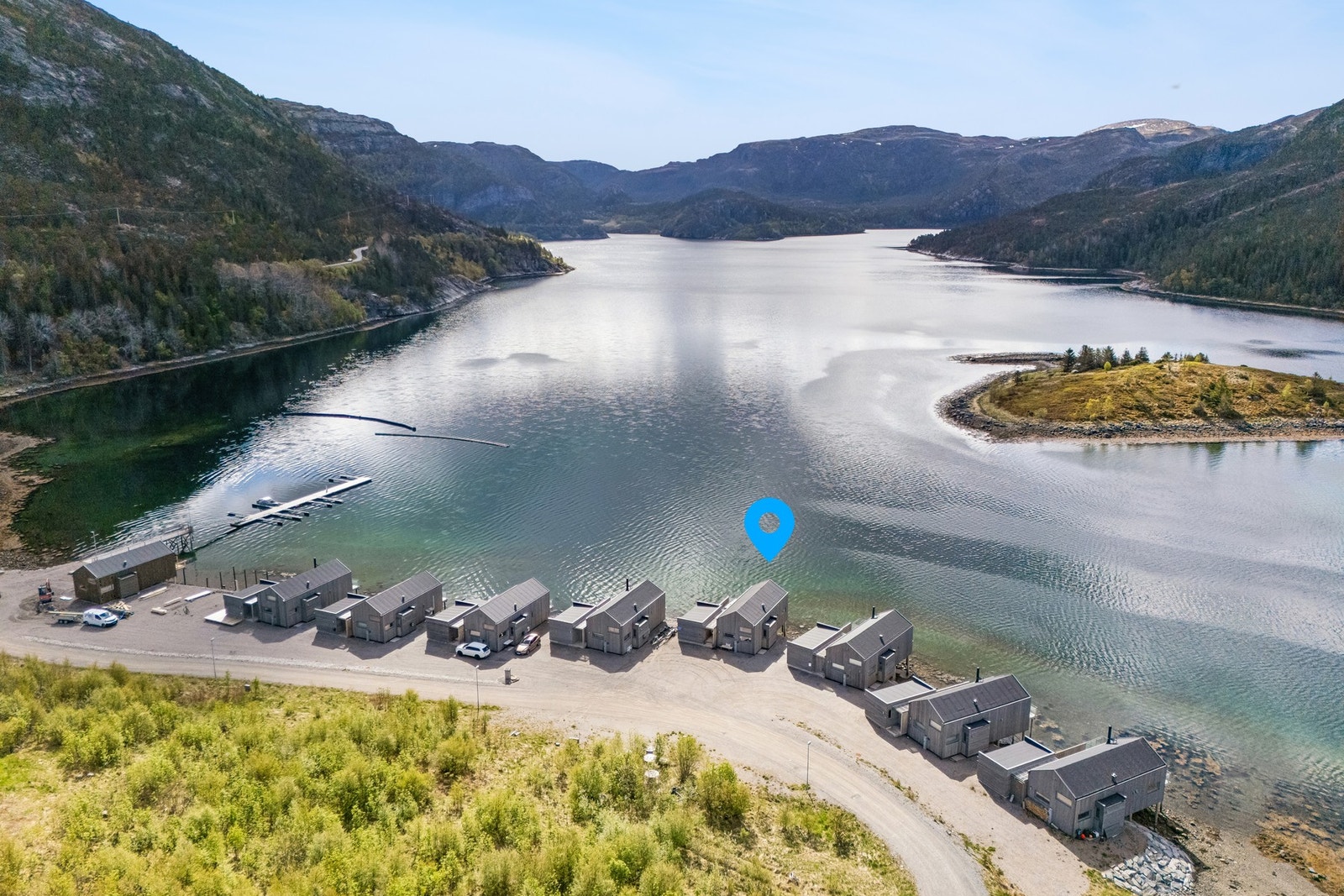 Idylliske omgivelser som gir optimale rammer for rekreasjon og et avslappende hytteliv Galleribilde
