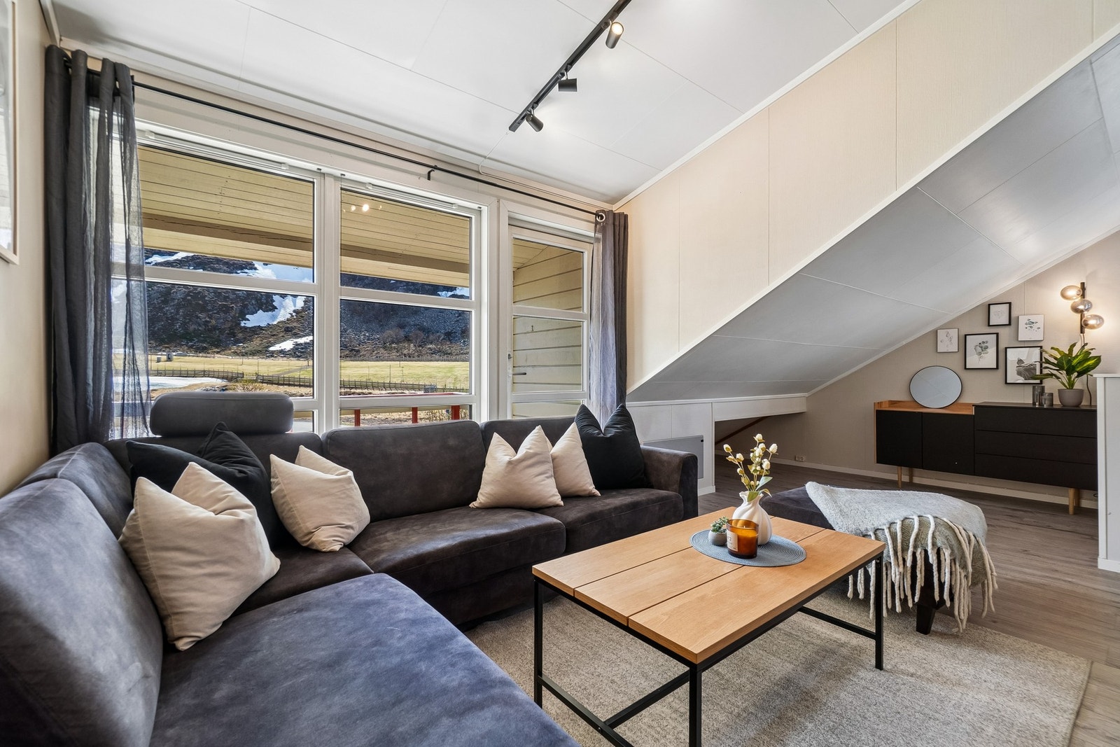 Fra stuen har du adkomst til boligens veranda. Galleribilde